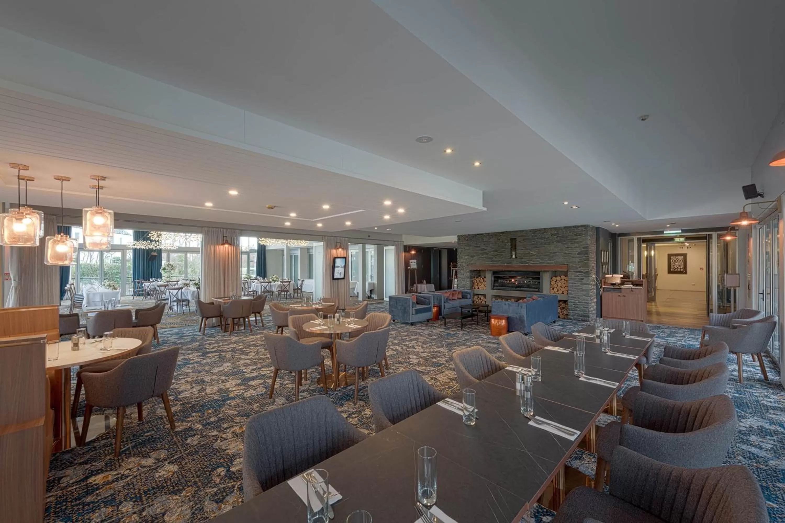 Restaurant/places to eat in Peppers Clearwater Resort