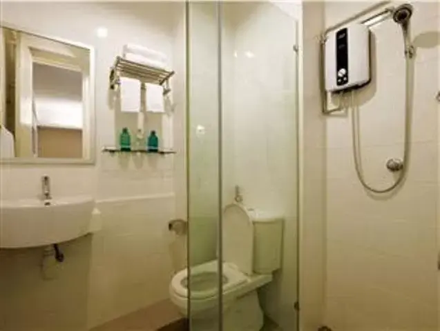 Bathroom in One-Stop Residence & Hotel