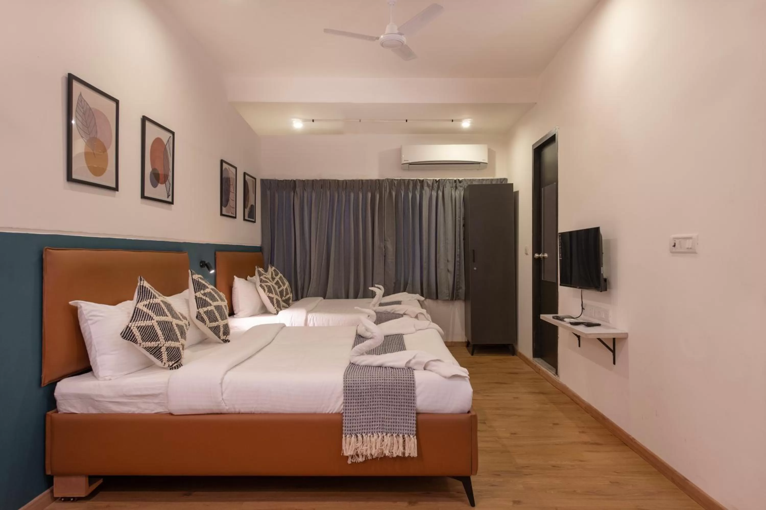 Bed in Convastay Prestige- Near Apollo Hospital & US Consulate