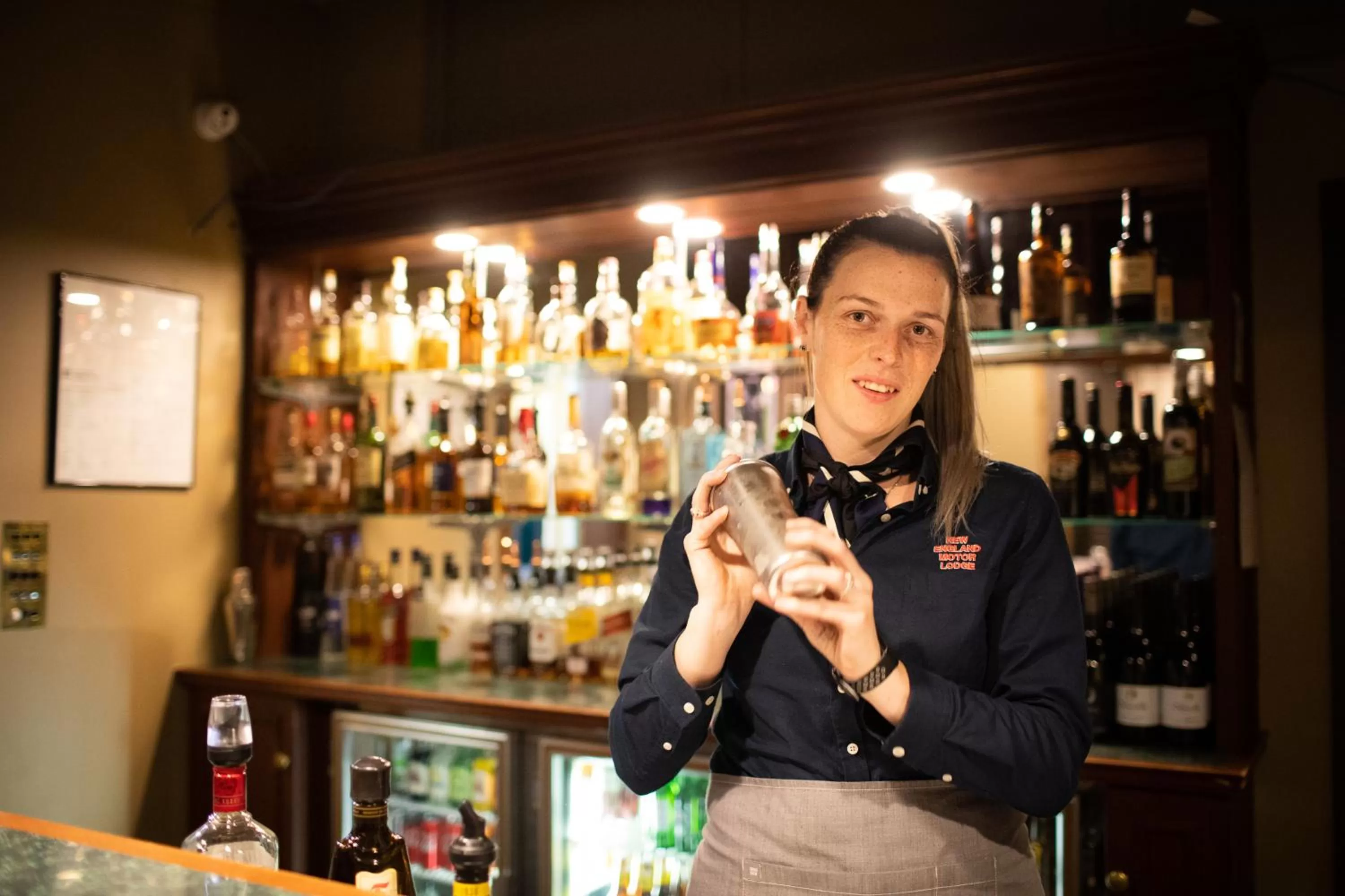 Lounge or bar in New England Motor Lodge