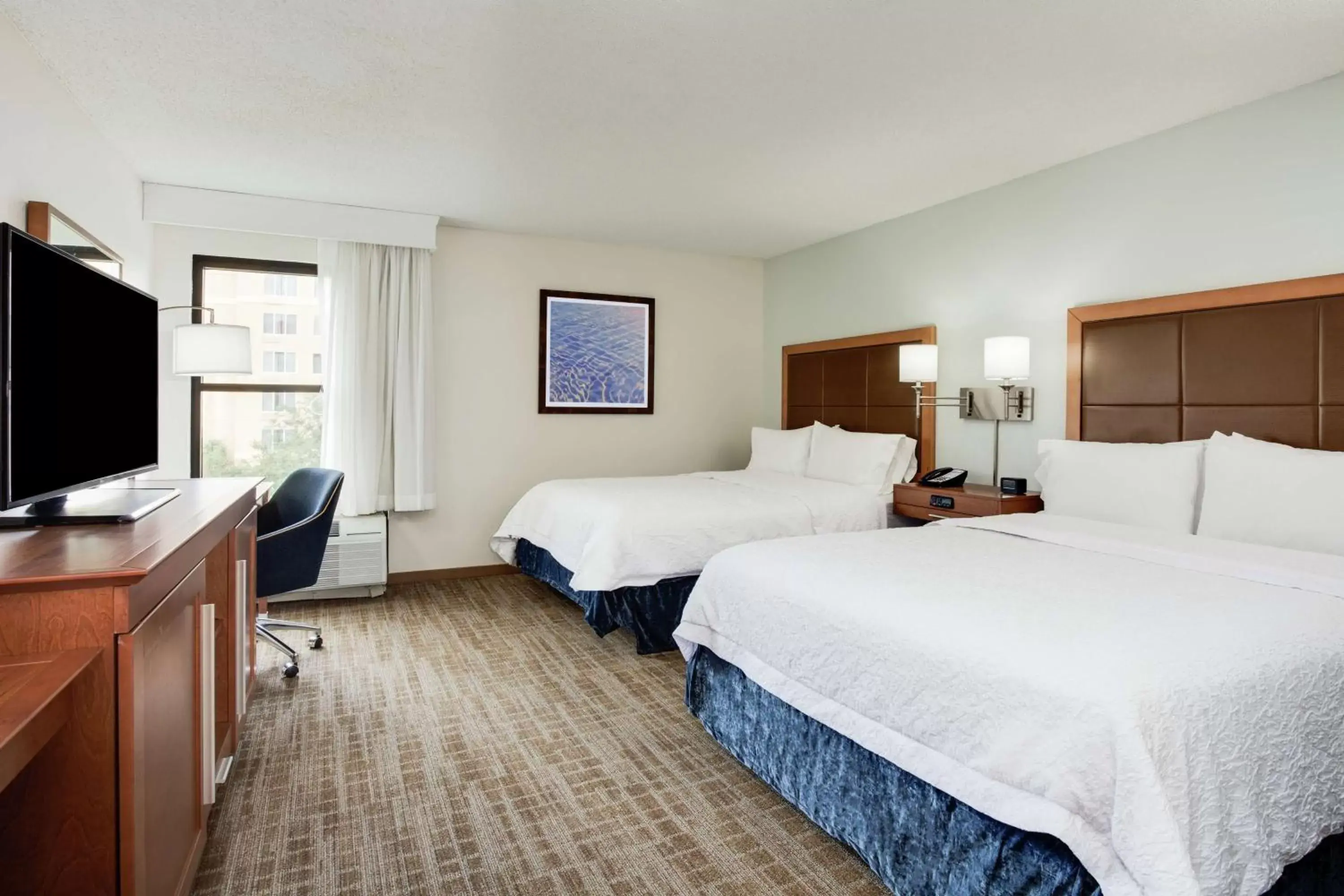 Bedroom, Bed in Hampton Inn Orlando-Convention Center International Drive Area