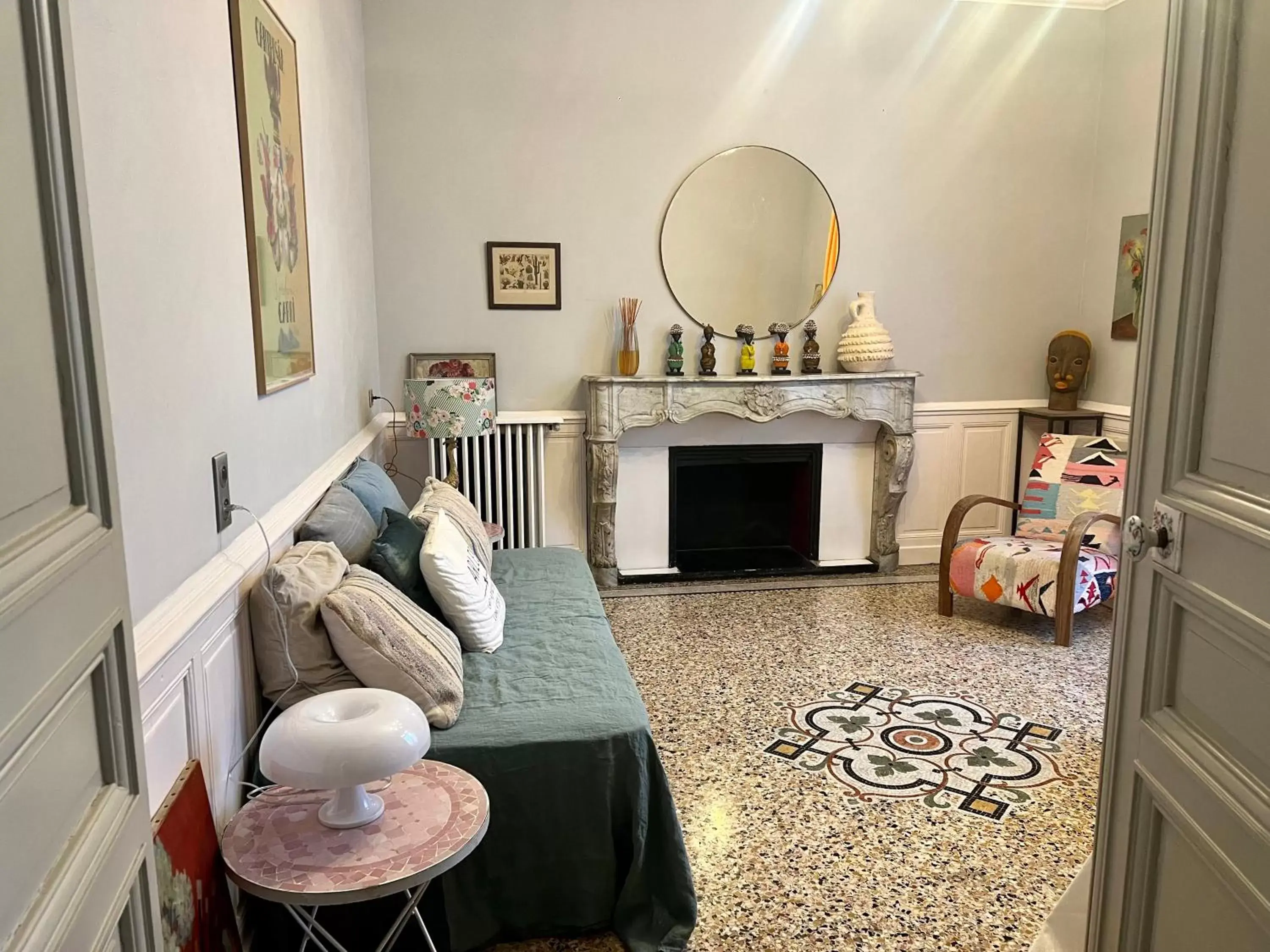 Seating Area in Maison Douce Arles