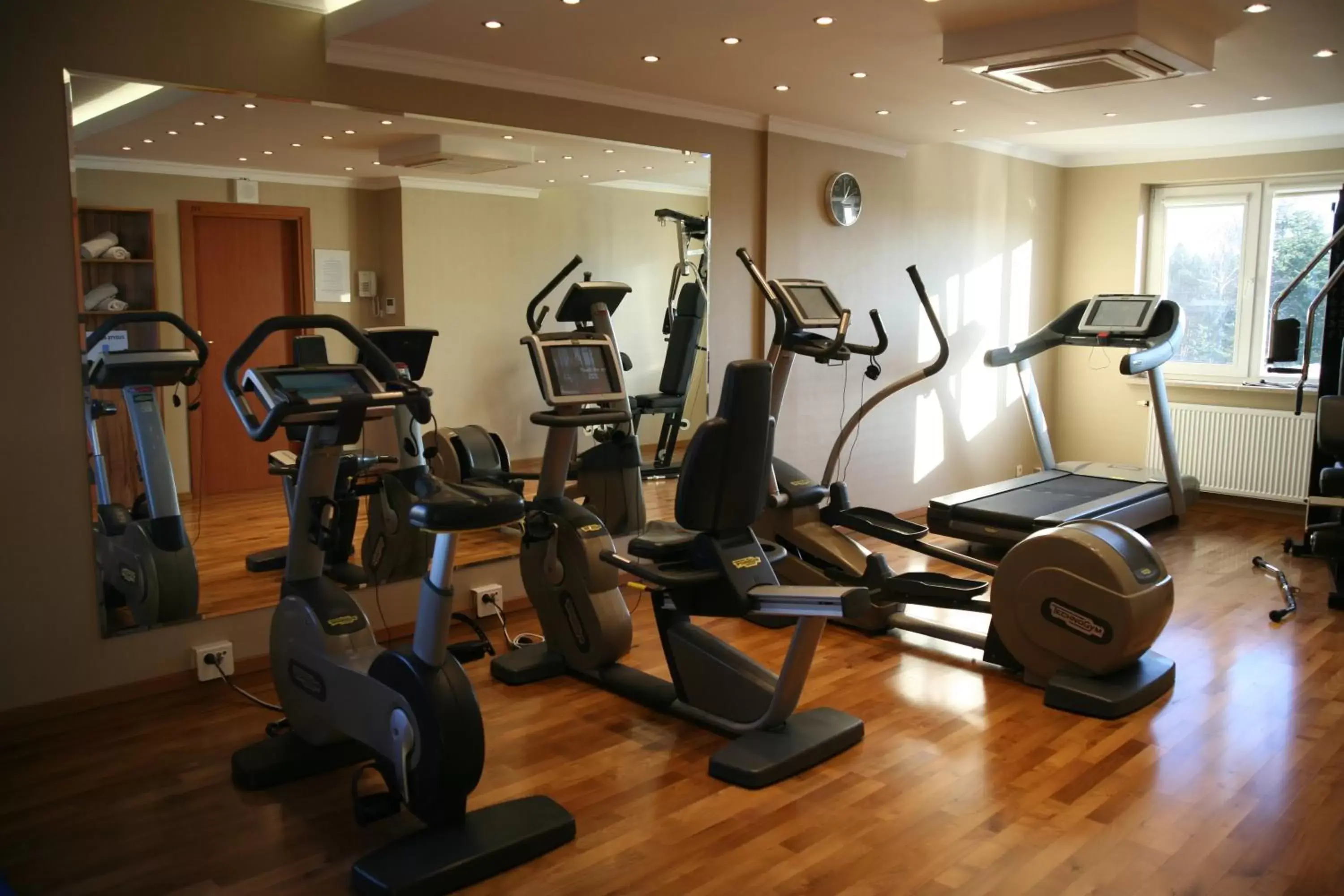 Fitness centre/facilities in Hotel Boss Fitness centre/facilities in Hotel Boss