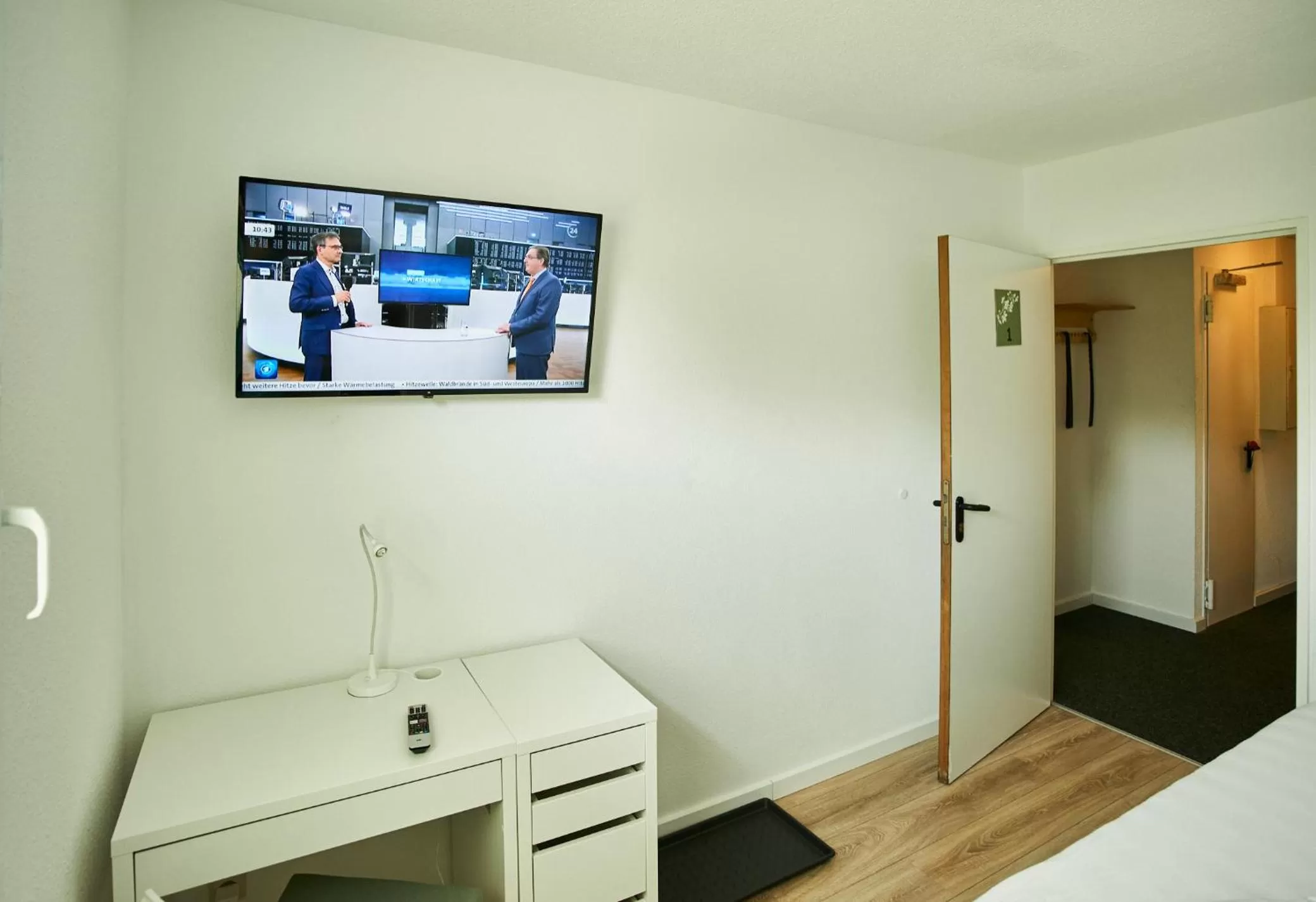 Photo of the whole room, Bed in Hotel City Inn