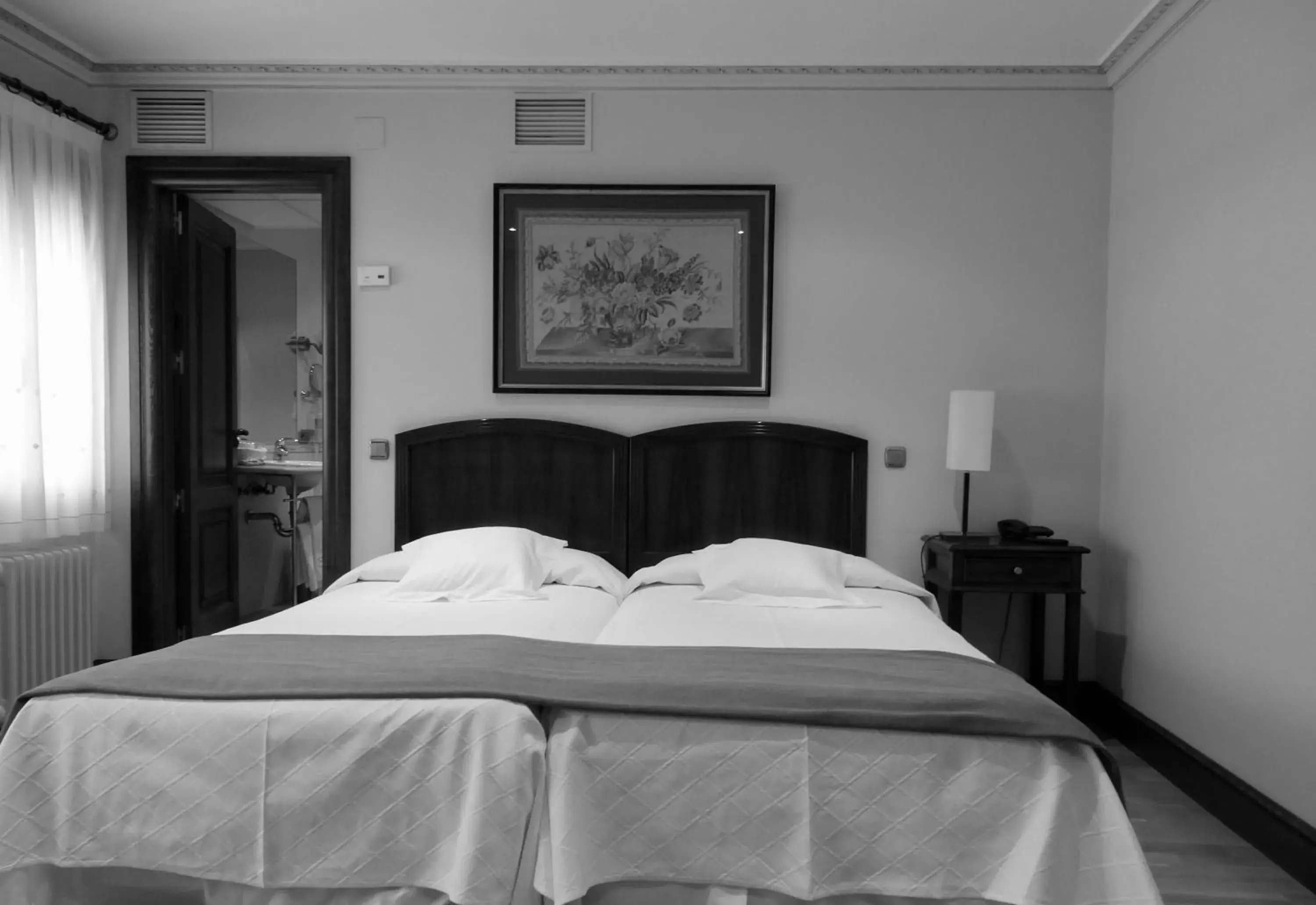 Photo of the whole room, Bed in Hotel Aranda