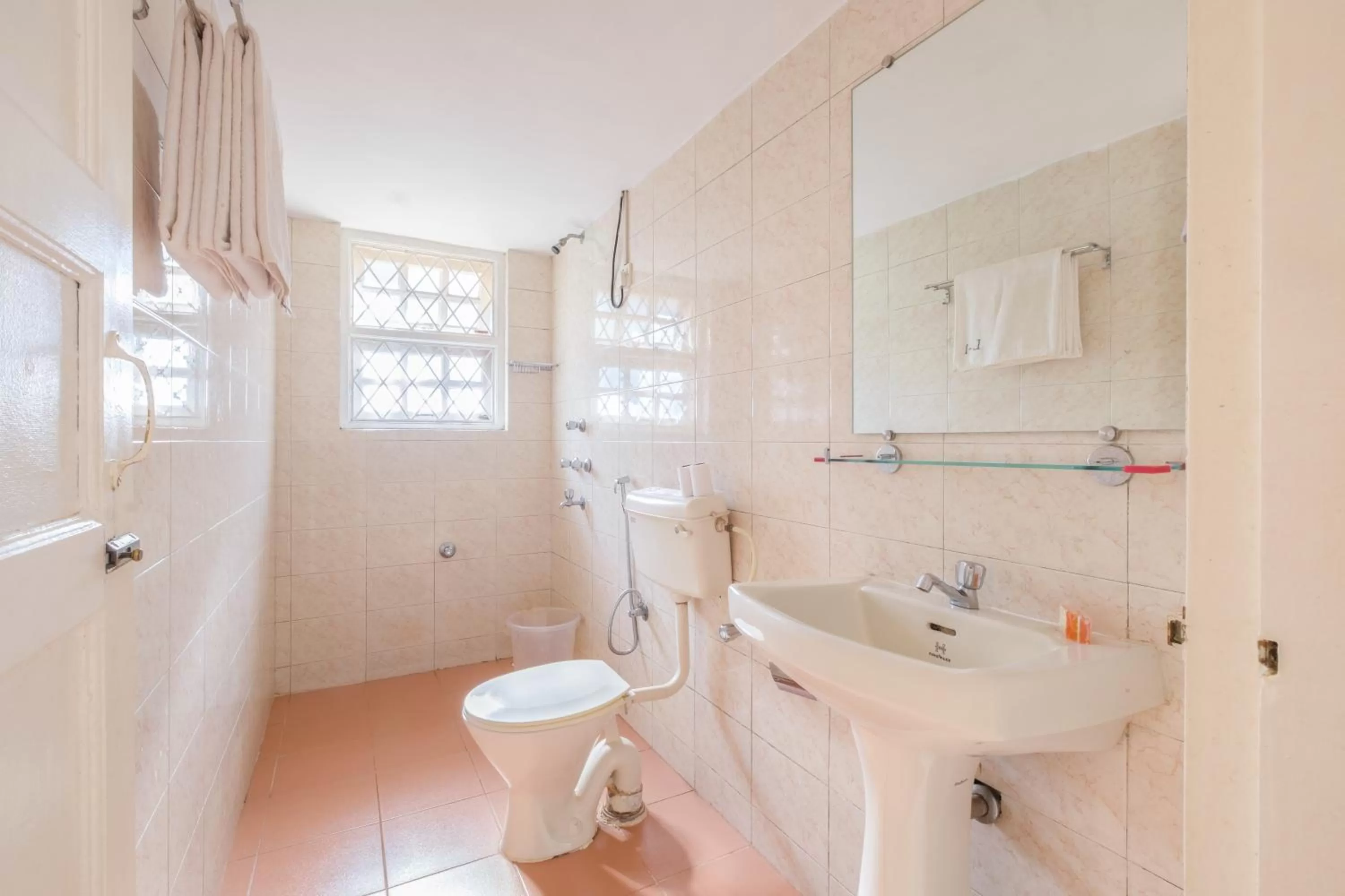 Bathroom in Casa Legend Economy, Calangute Goa