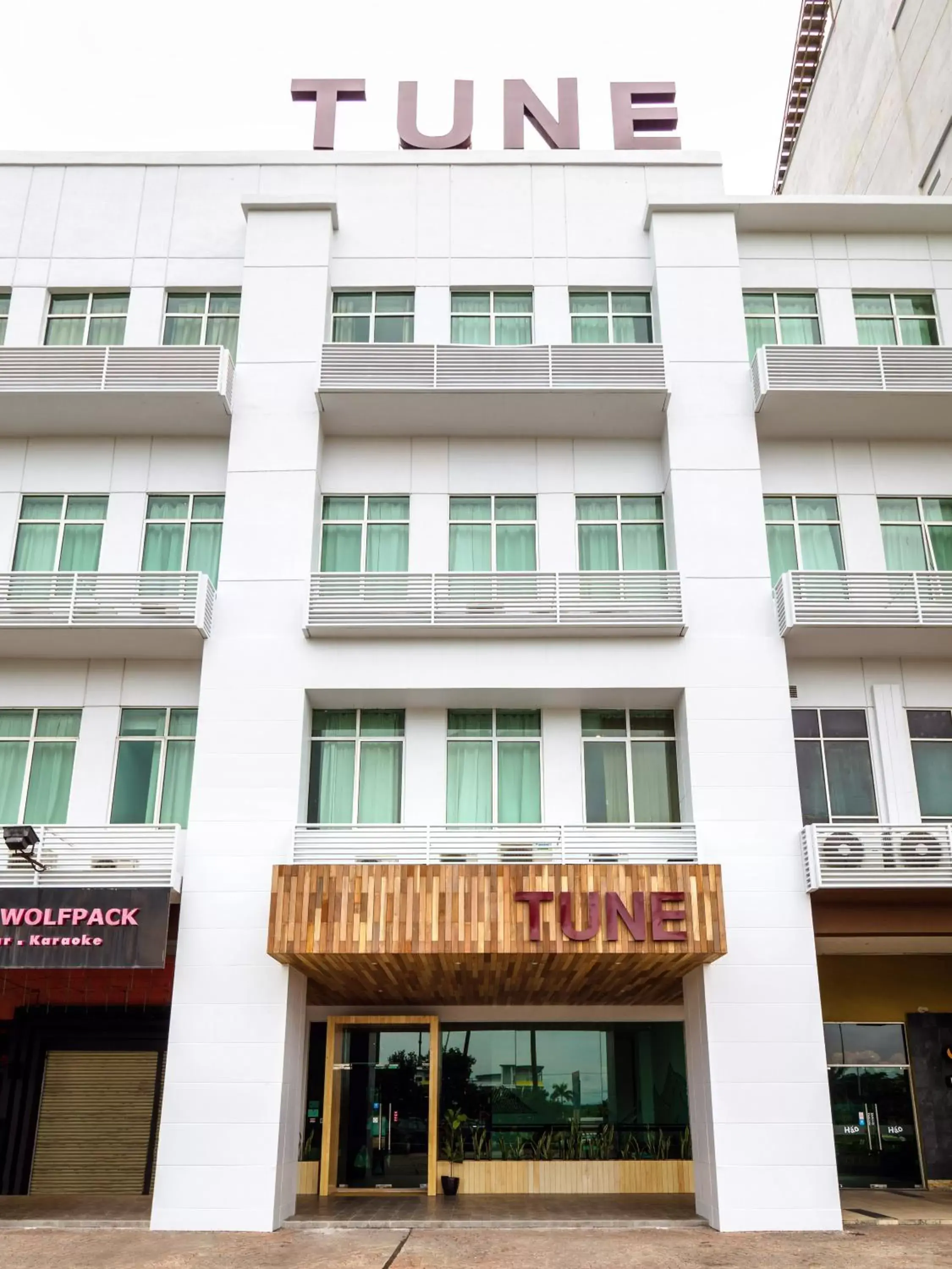 Facade/entrance, Property Building in Tune Hotel - 1Borneo Kota Kinabalu