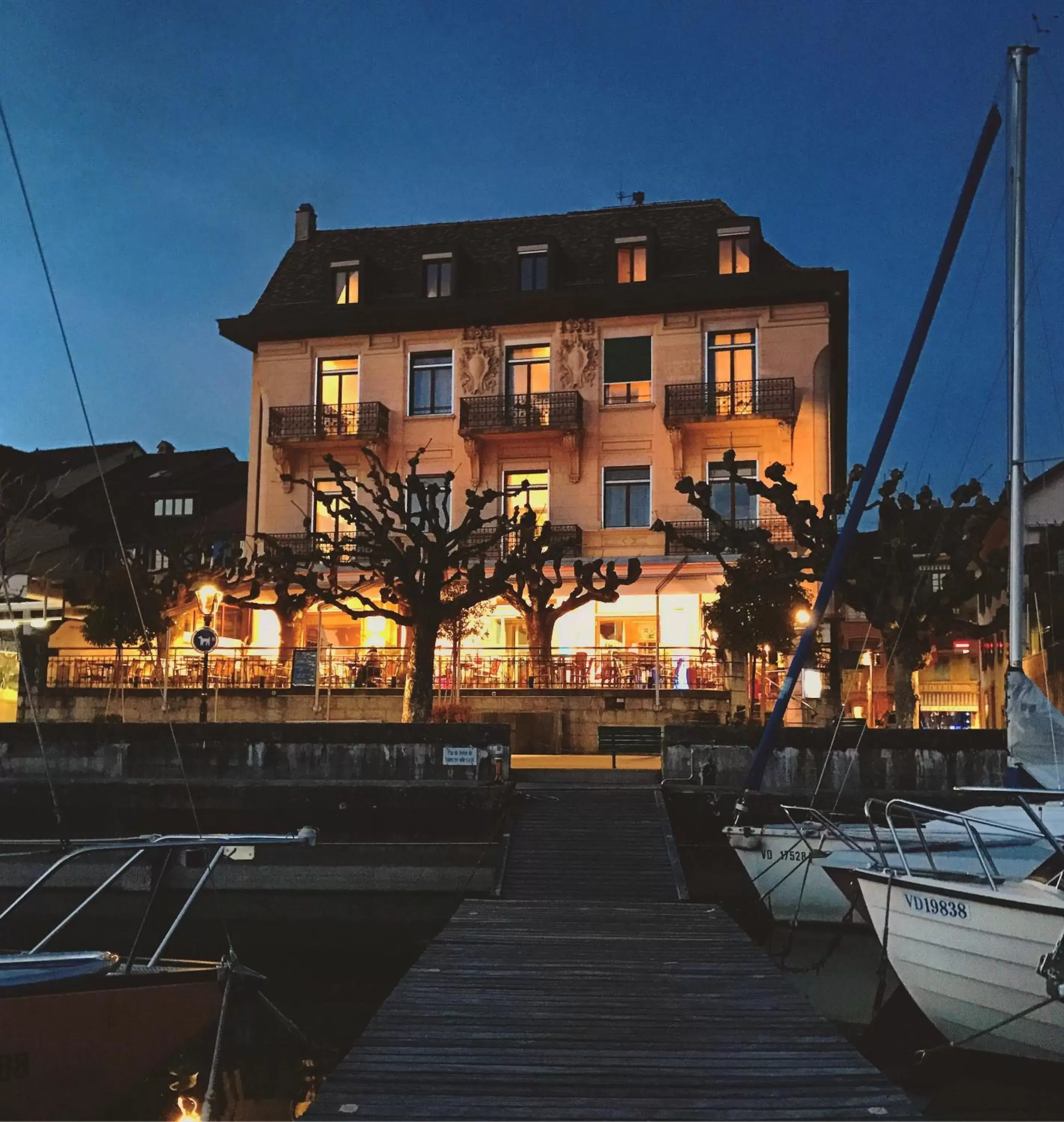 Facade/entrance, Property Building in Rivage Hotel Restaurant Lutry