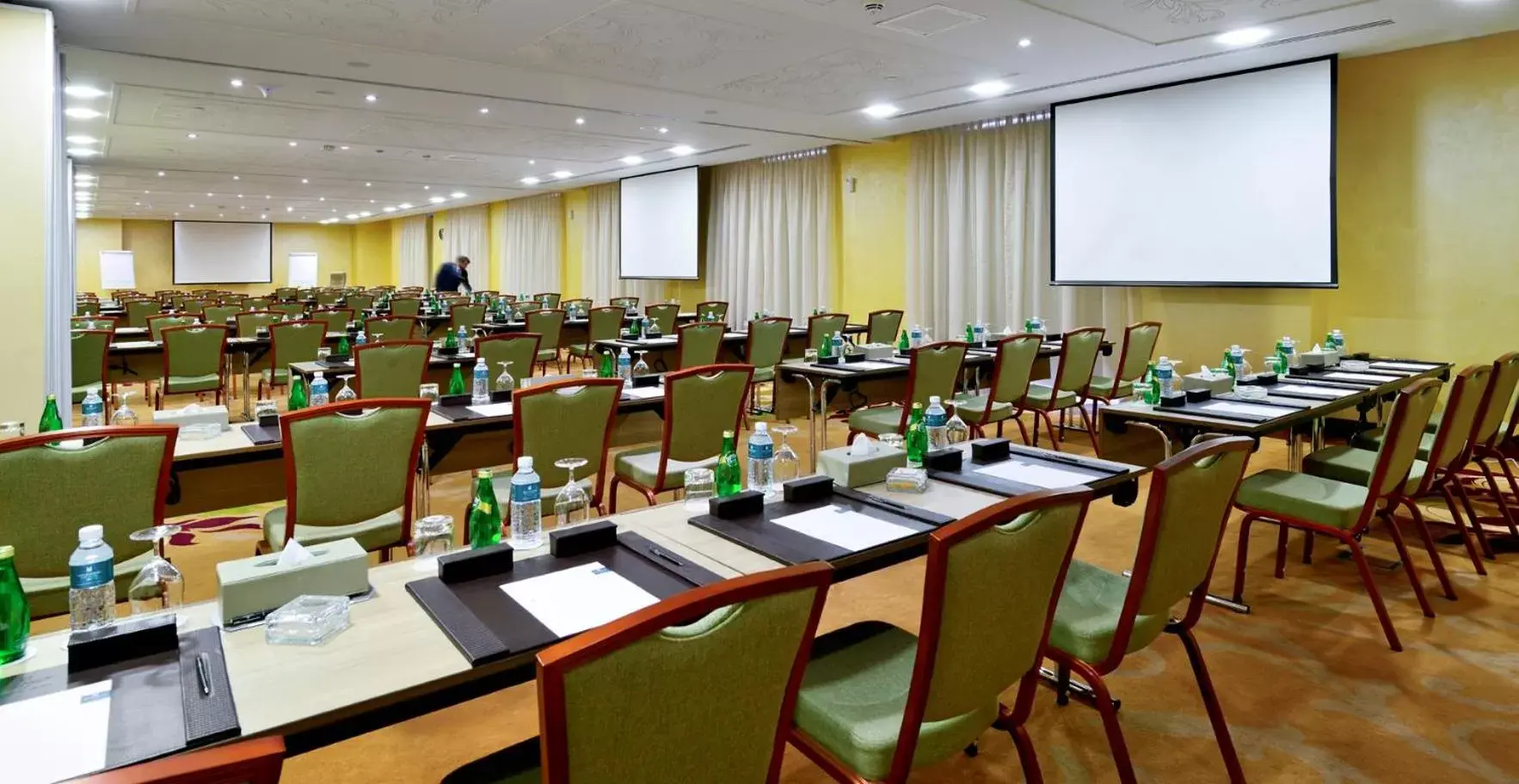 Meeting/conference room in The Tower Plaza Hotel Dubai