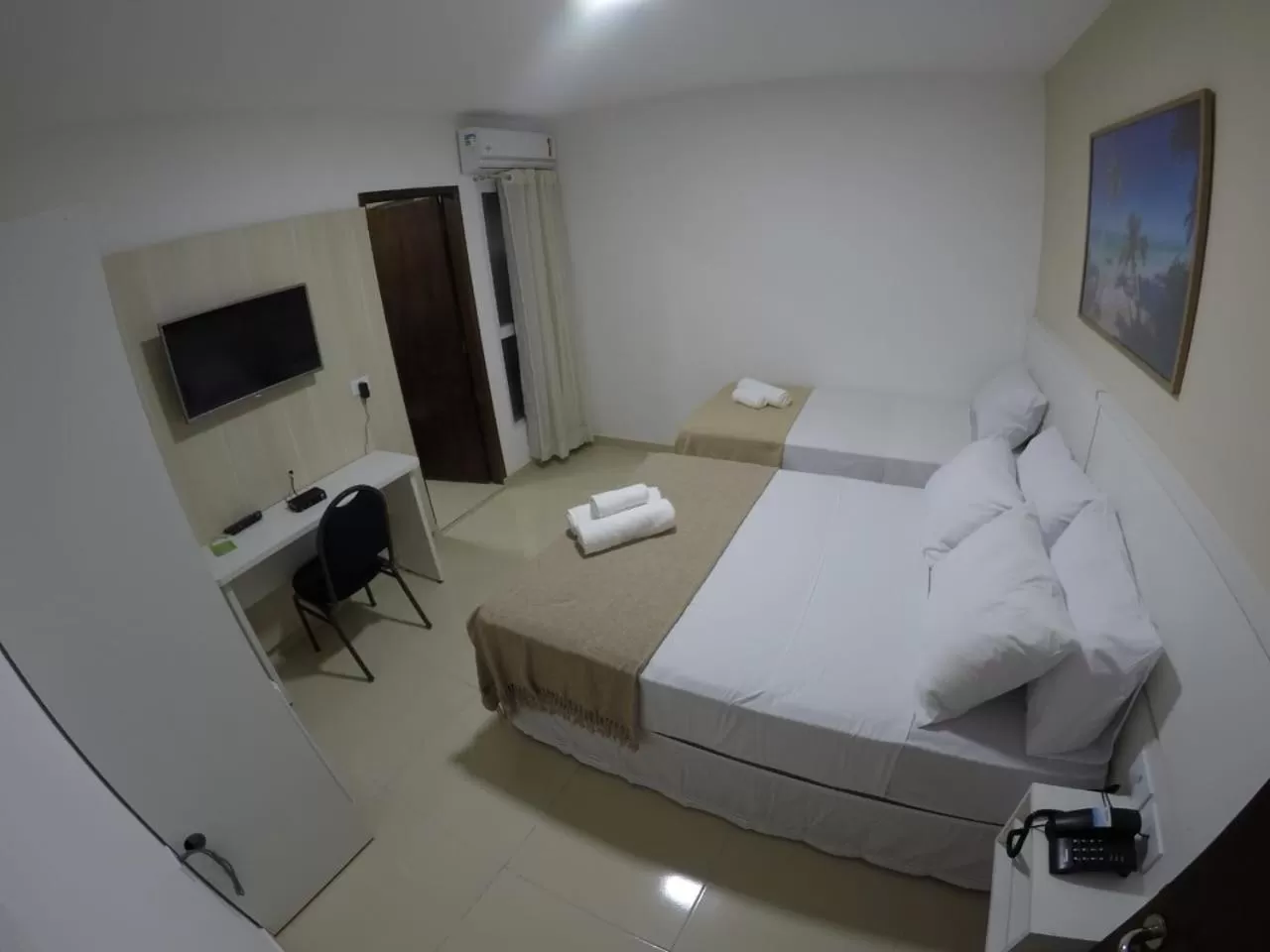 Bathroom, Bed in Pousada Kanoas