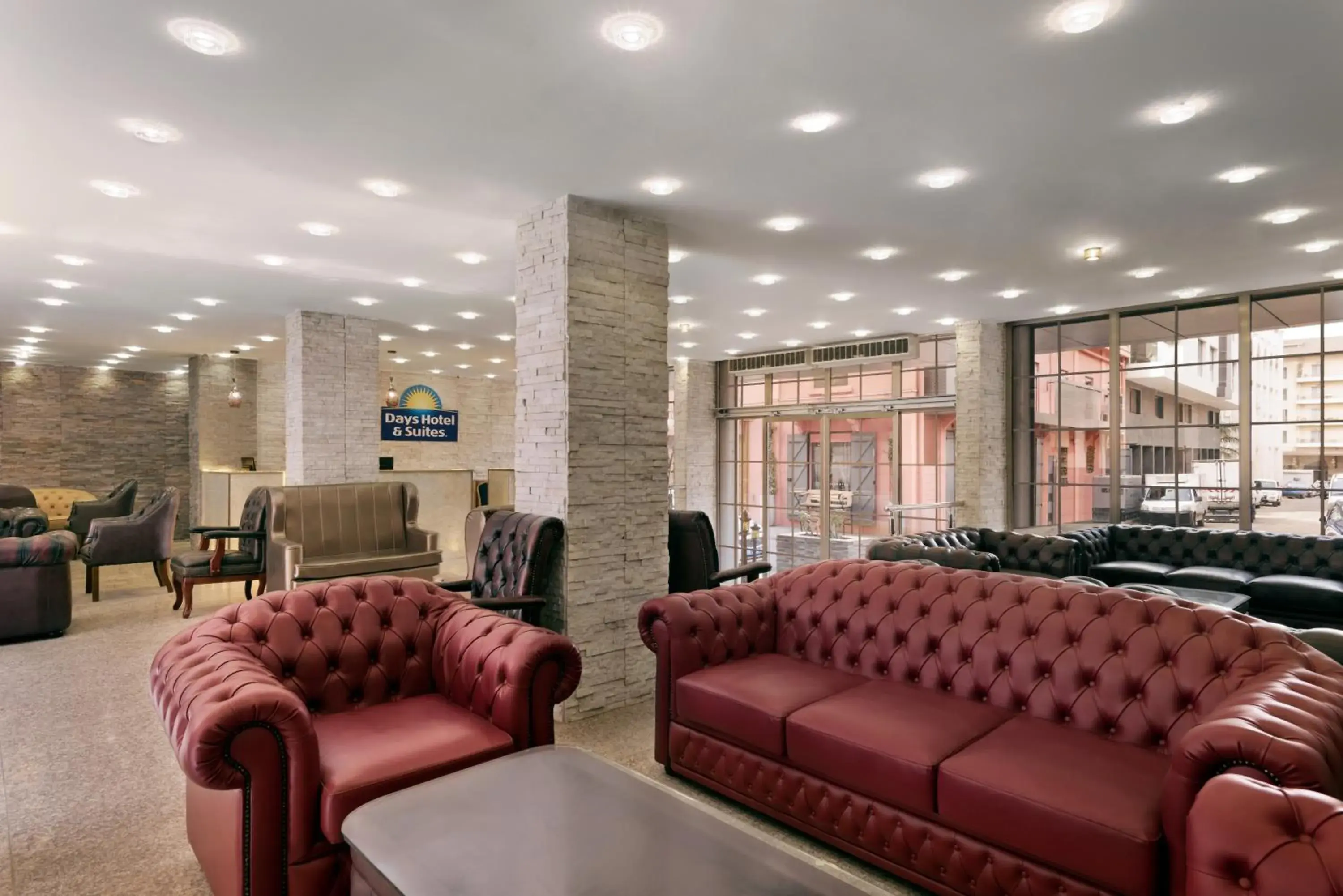 Living room, Lobby/Reception in Days Hotel & Suites by Wyndham Dakar
