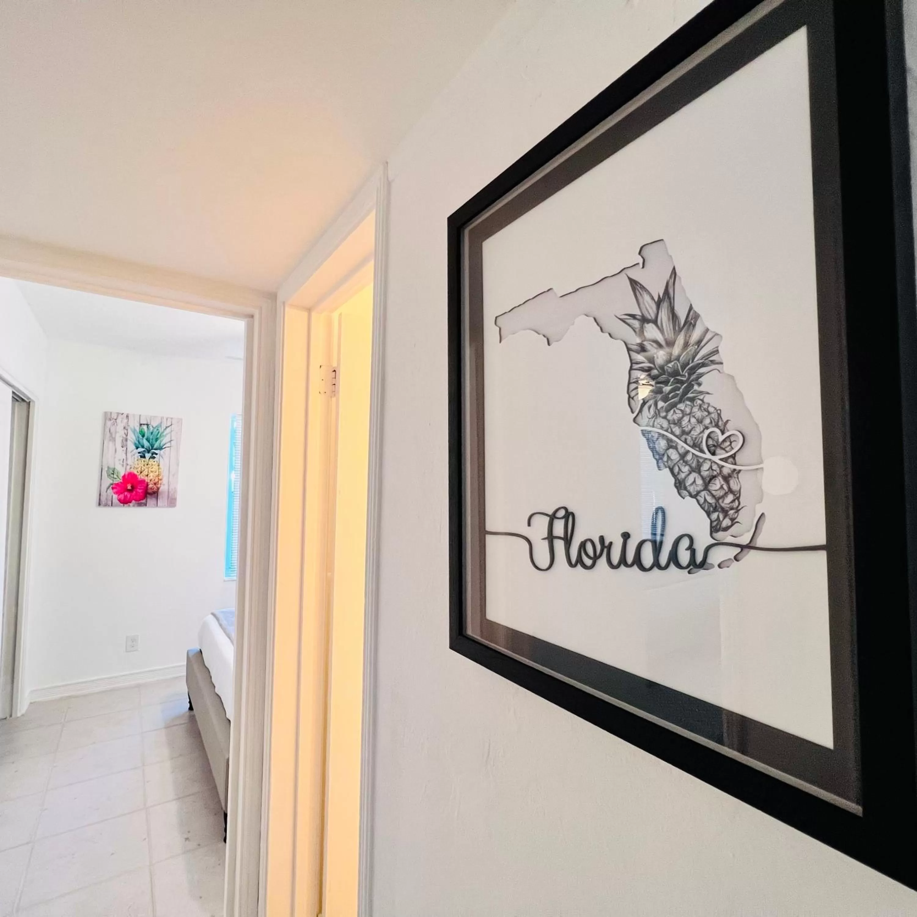 Decorative detail in CocoBay 2BR Condos Near Beach, Galleria Mall, Wilton Manors, Cruise Port