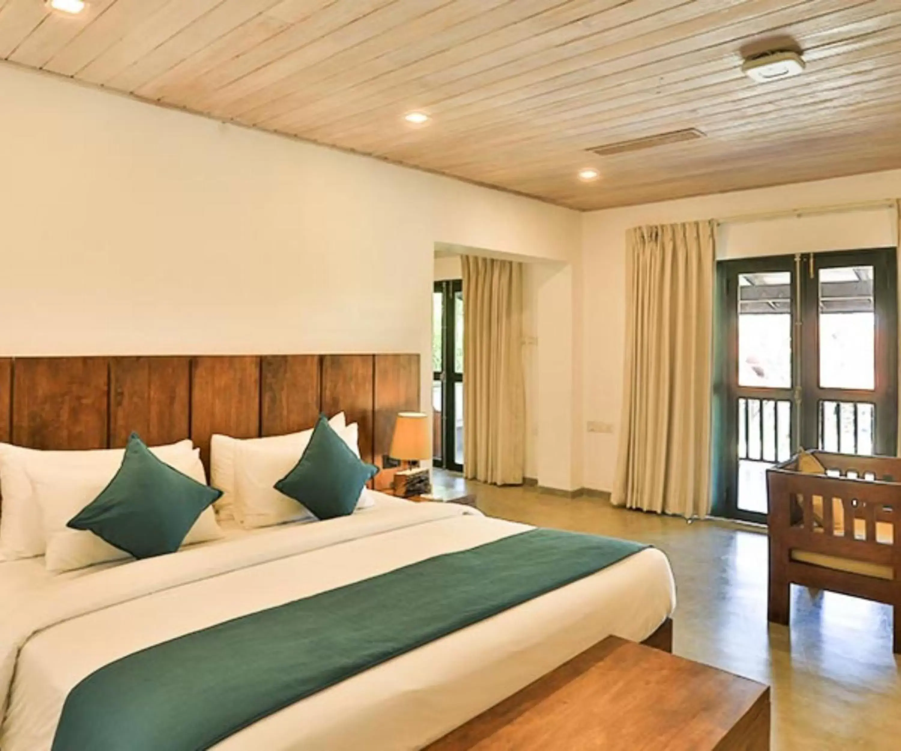 Bedroom, Bed in Regenta Arie Lagoon Negombo