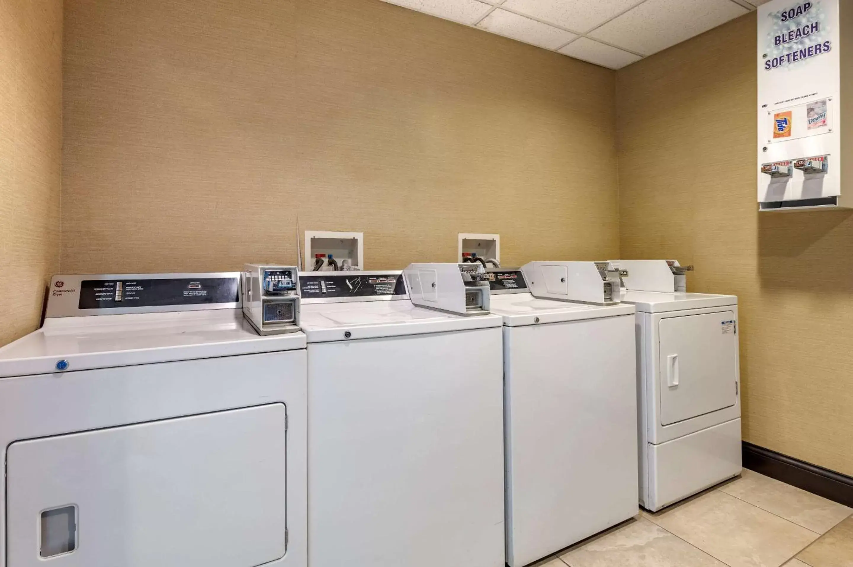 Other, Kitchen/Kitchenette in Comfort Inn Cincinnati Airport Turfway Road