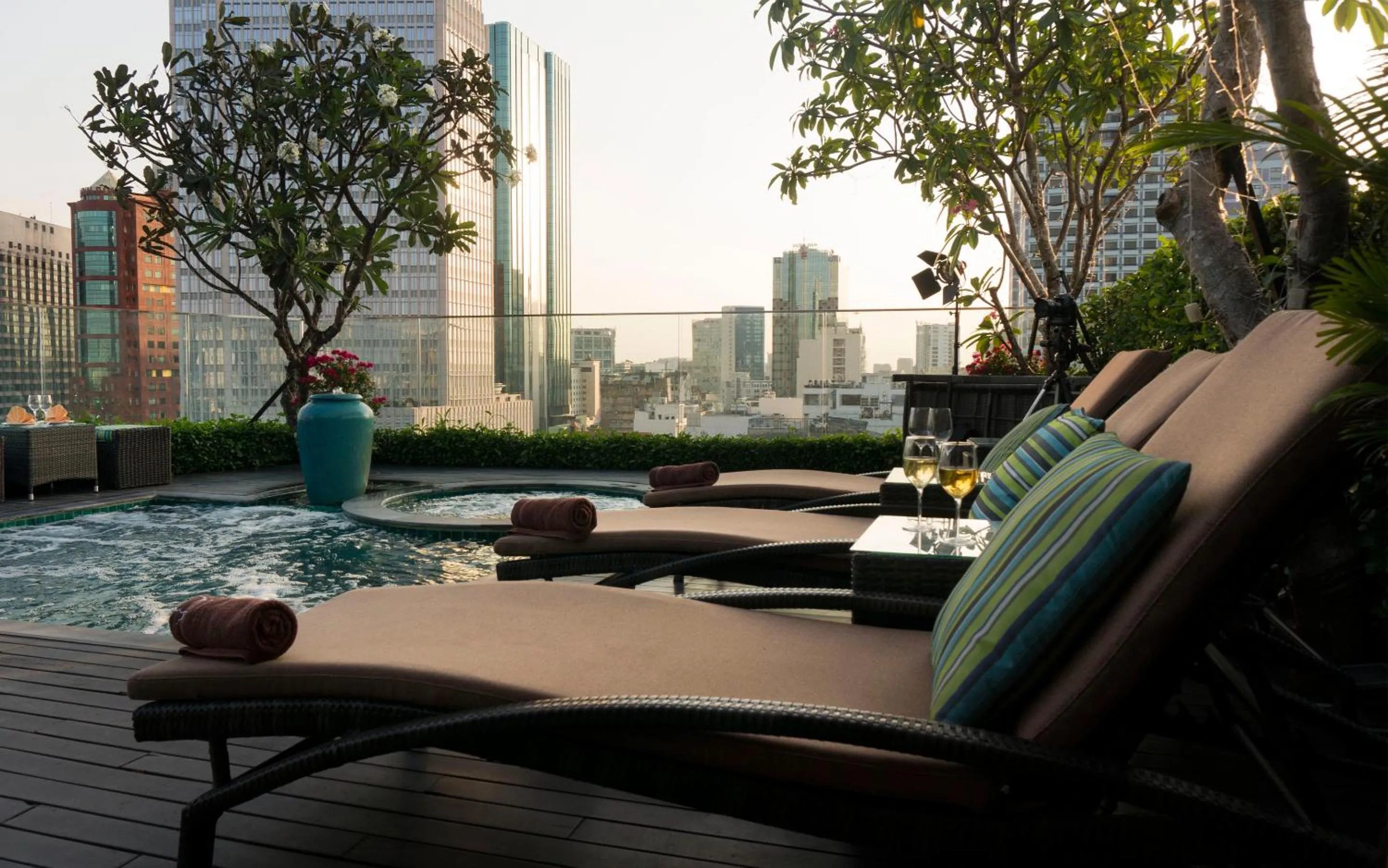 Swimming pool in Silverland Jolie Hotel