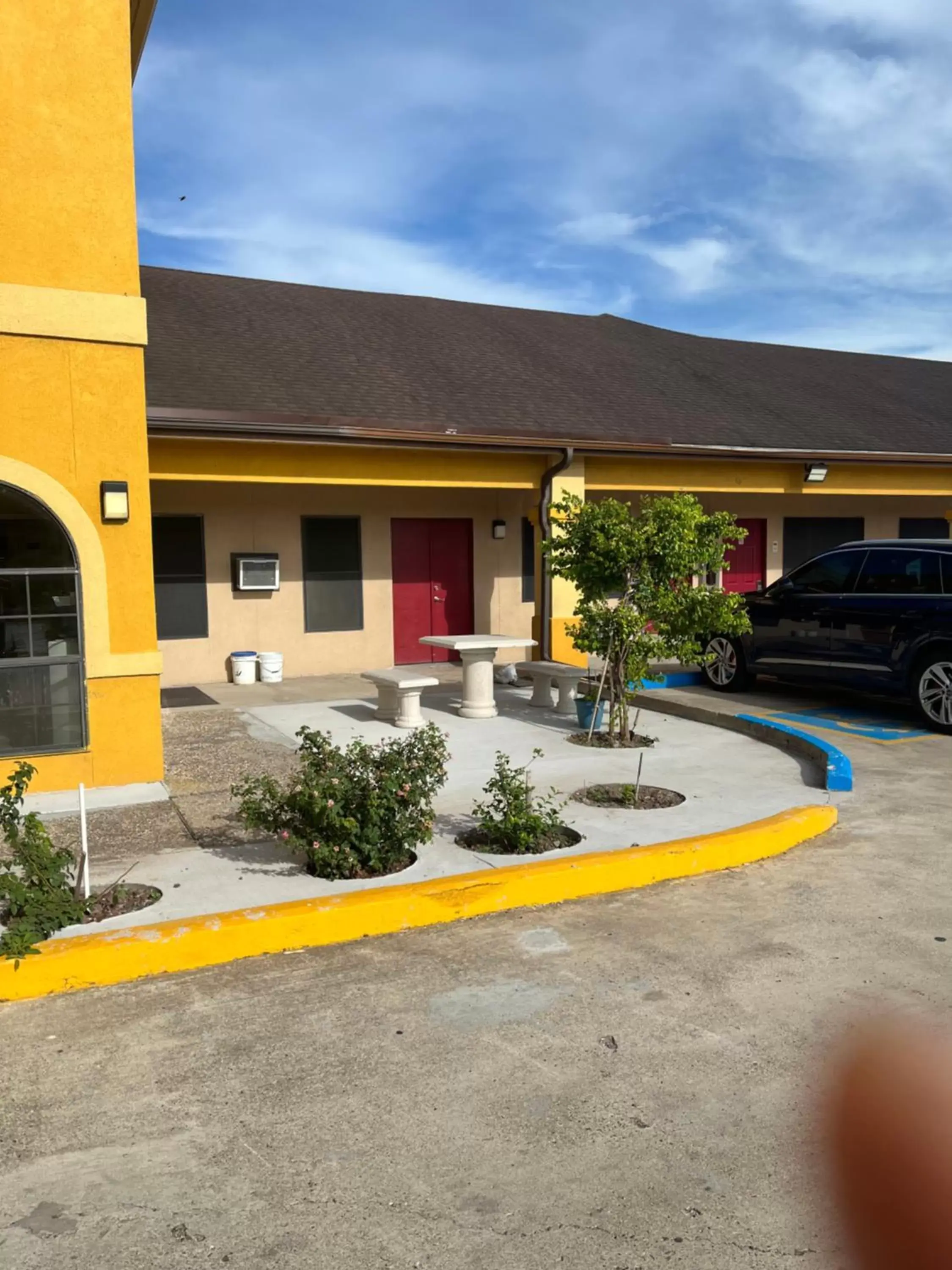 Property Building in Los Fresnos Inn and Suites