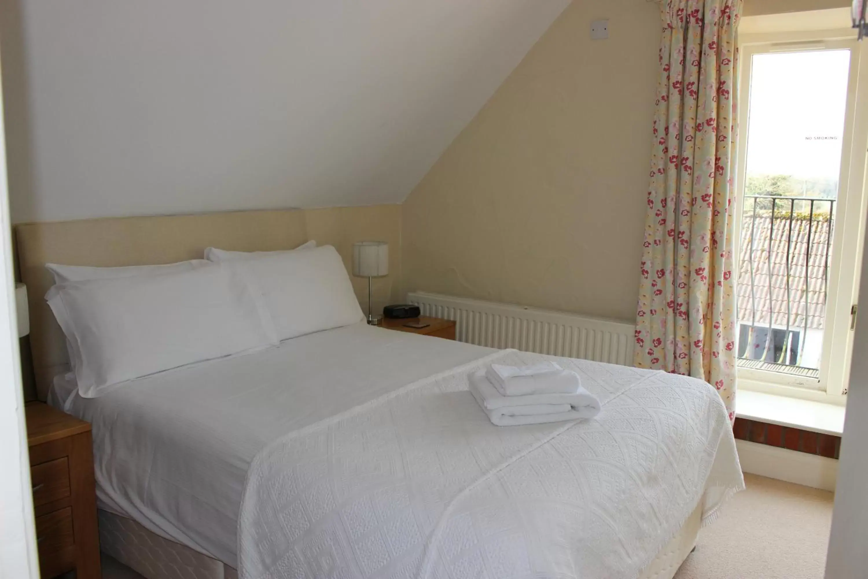 Other, Bed in The White Horse Inn