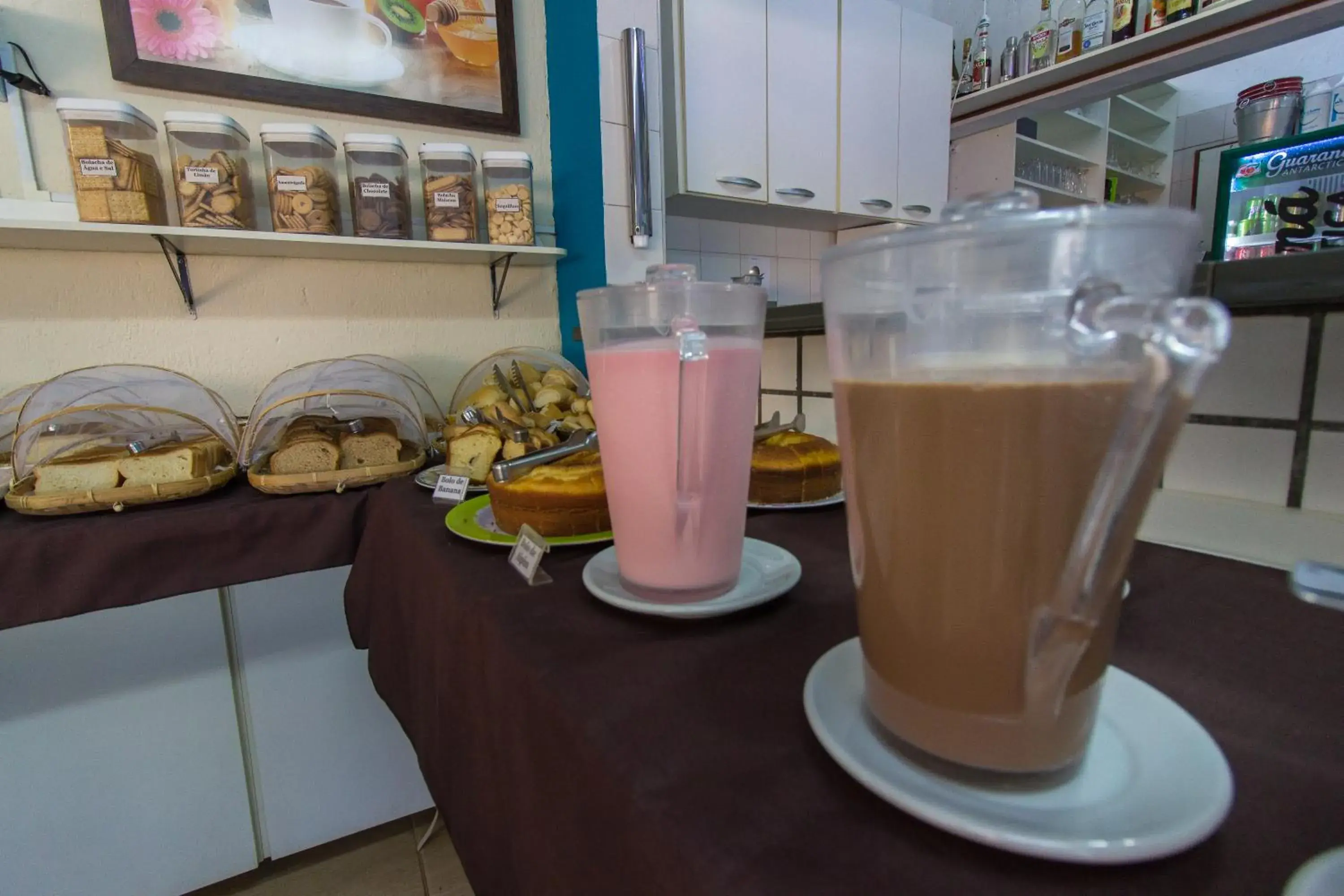 Buffet breakfast in Hotel Pousada Vivendas do Sol e Mar