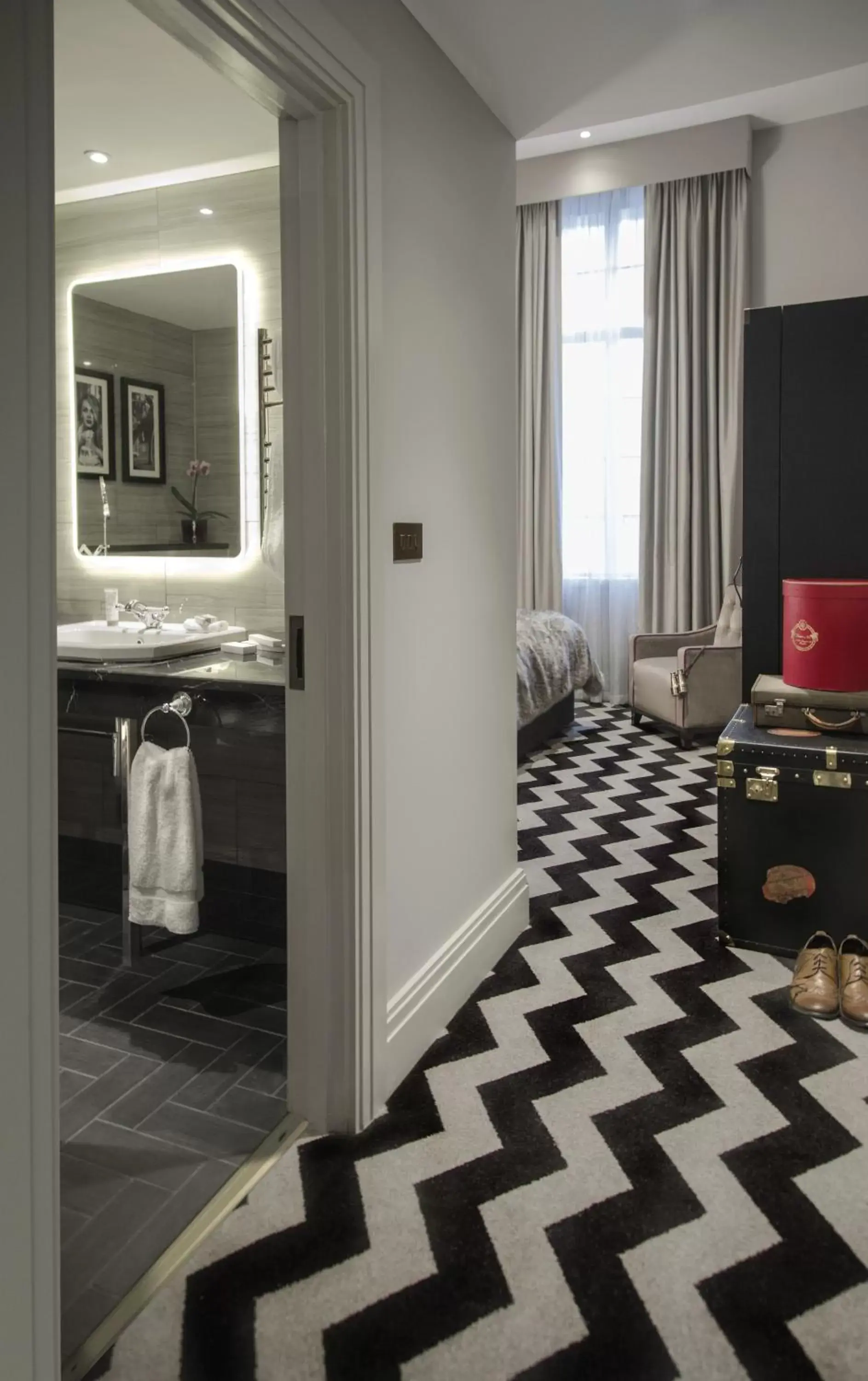 Bedroom, Bathroom in Hotel Gotham