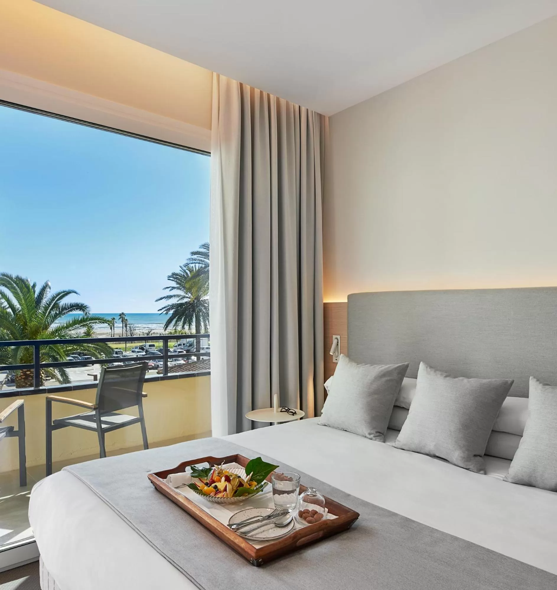 Sea view, Bed in Hotel restaurant Ceferino