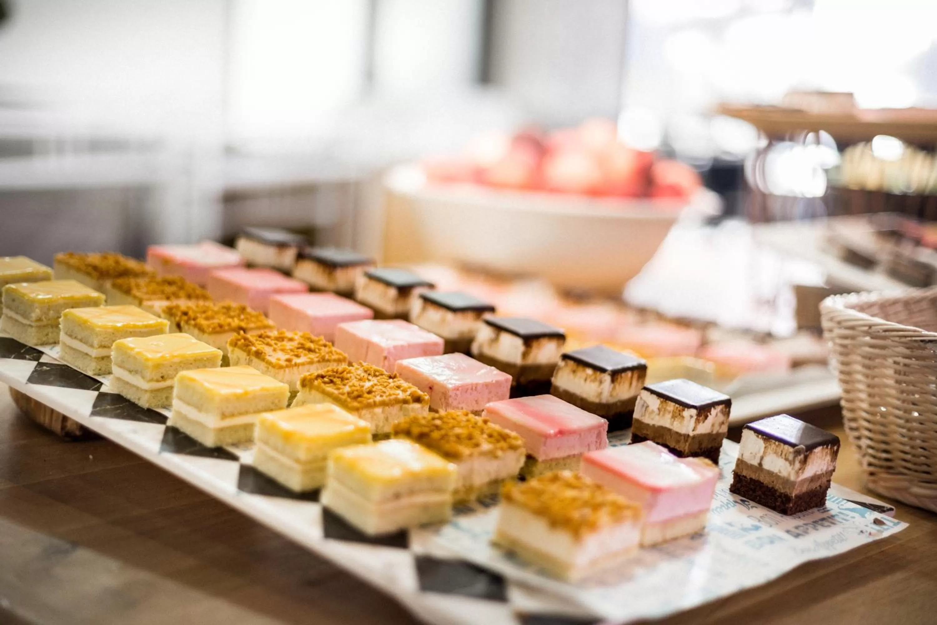 Restaurant/places to eat in Jerusalem Gate Hotel