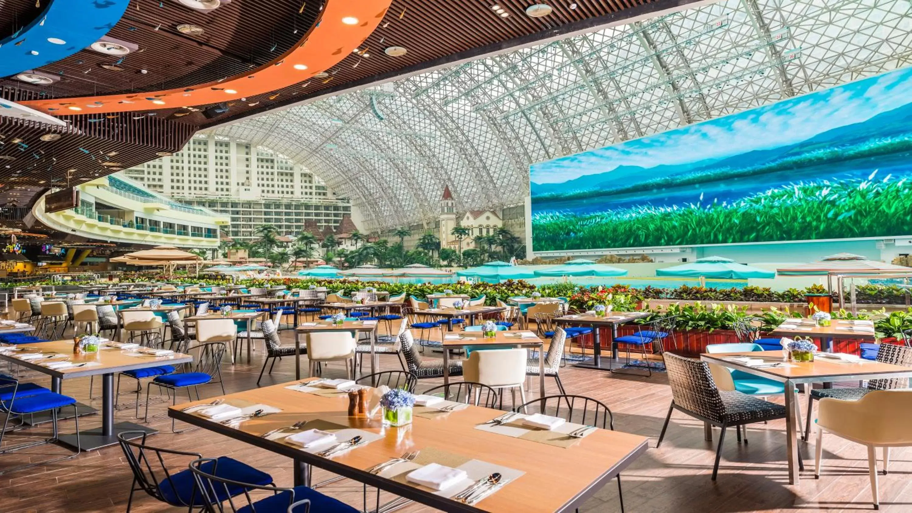 Restaurant/places to eat in InterContinental Chengdu Global Center by IHG Restaurant/places to eat in InterContinental Chengdu Global Center by IHG