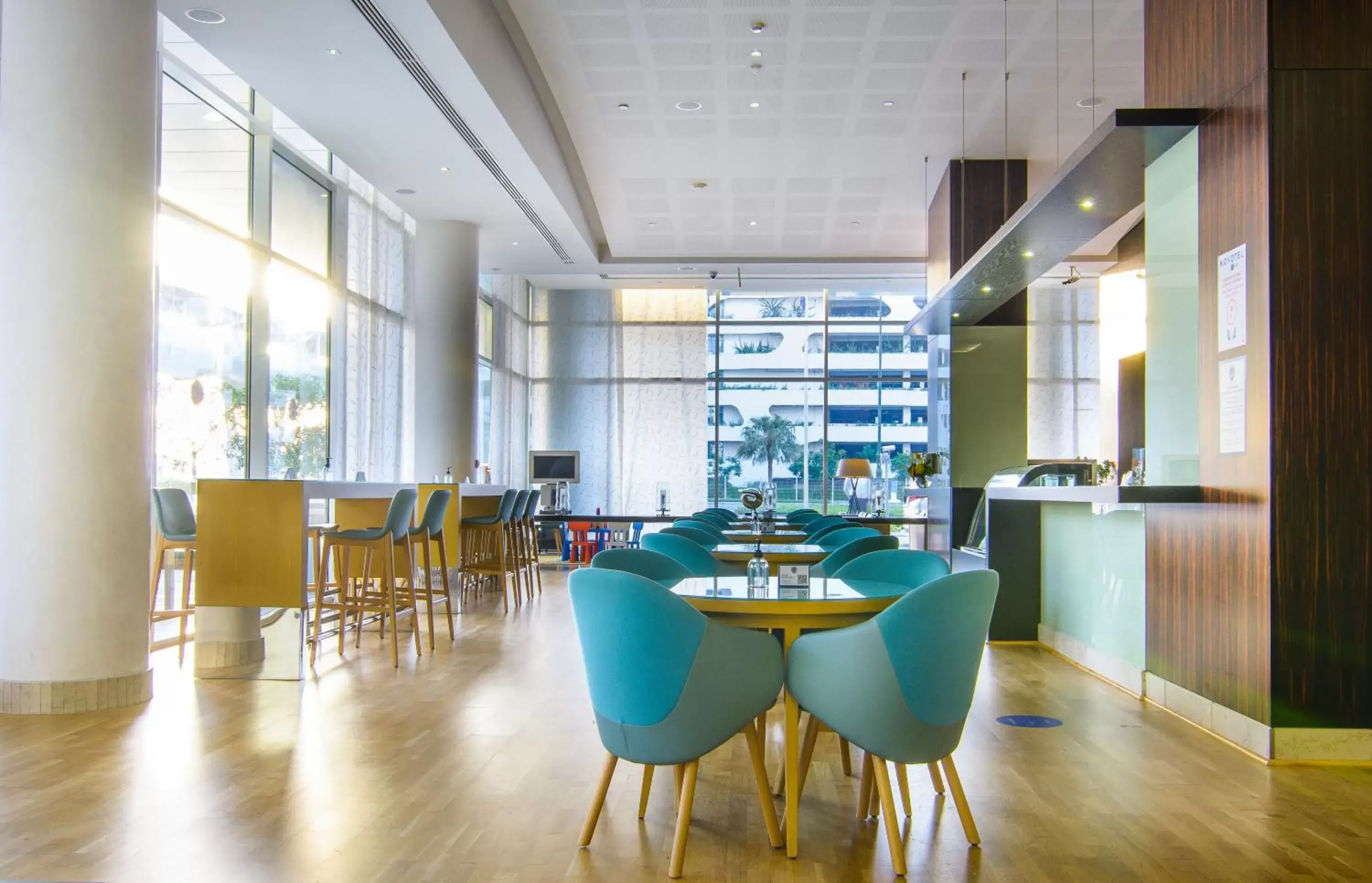 Lobby or reception, Restaurant/Places to Eat in Novotel World Trade Centre Dubai