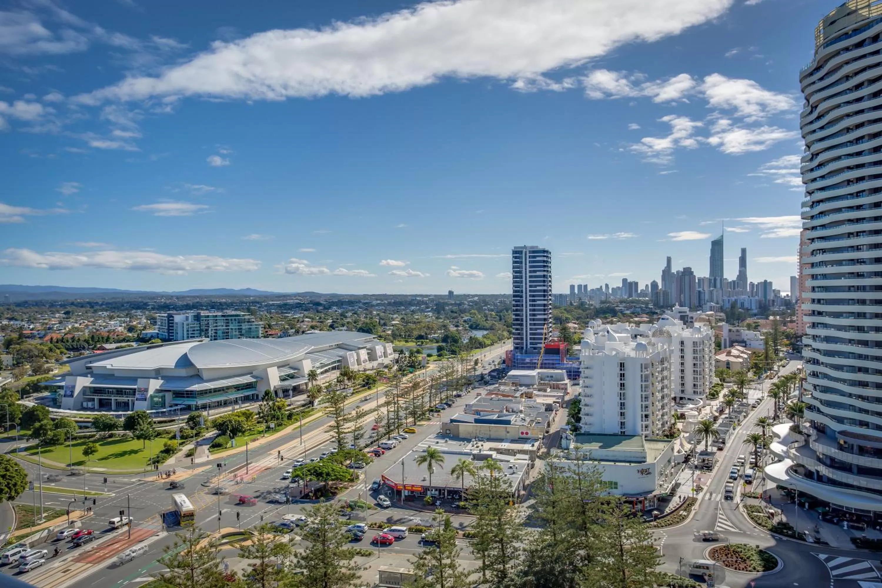 City view in Mantra Broadbeach on the Park