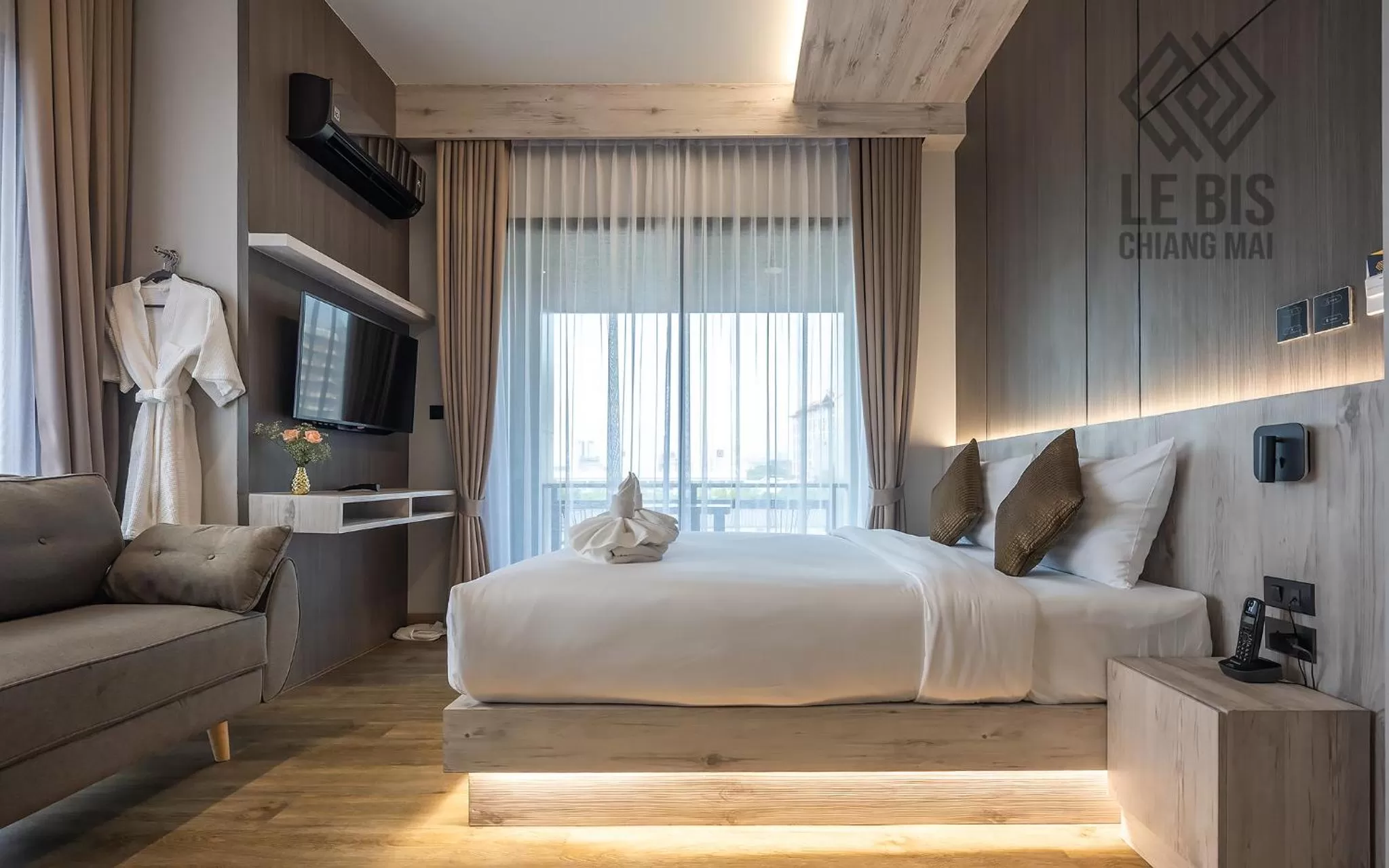 Photo of the whole room, Bed in Le Bis Hotel