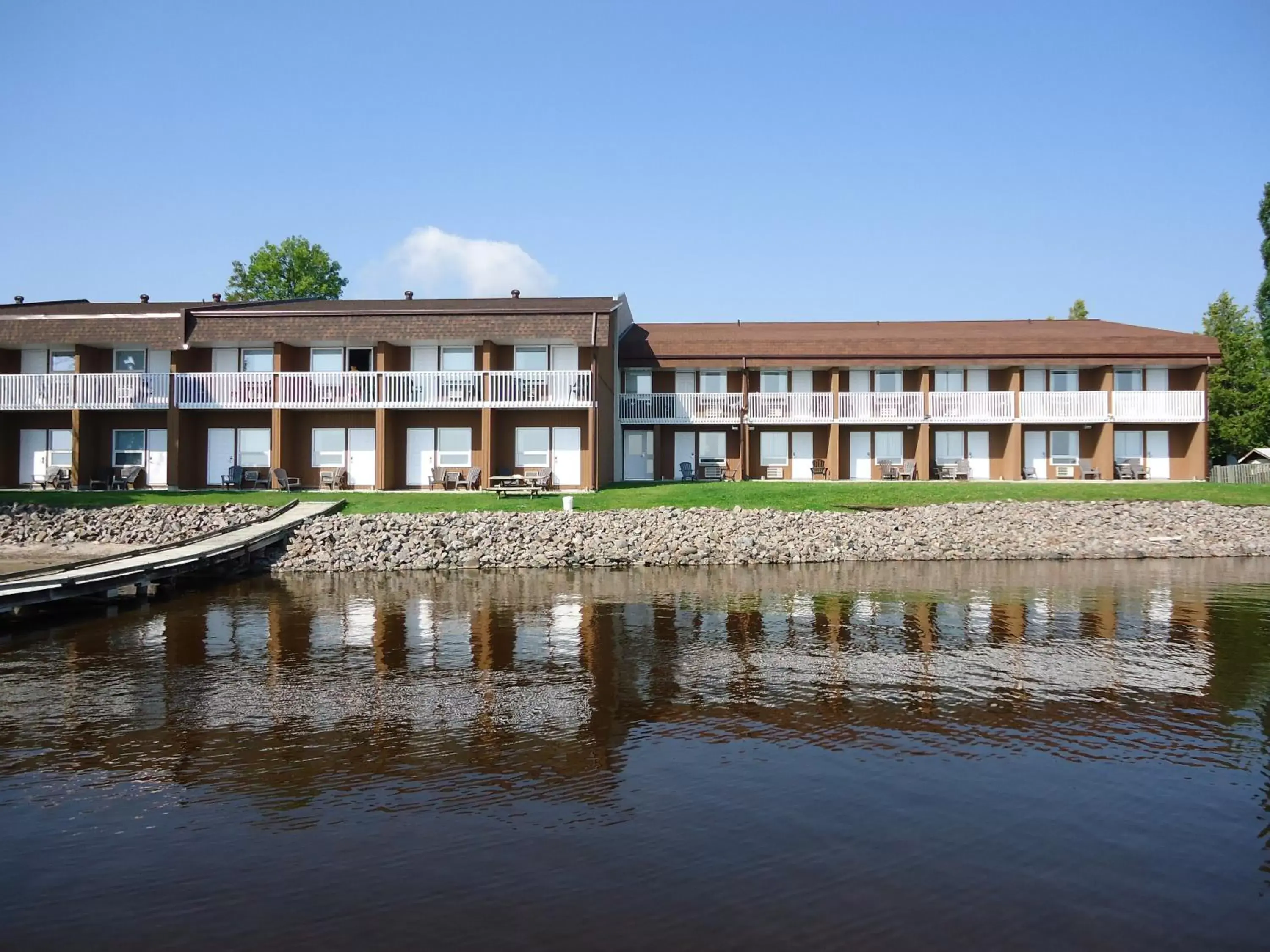 Property Building in La Place Rendez-Vous Hotel