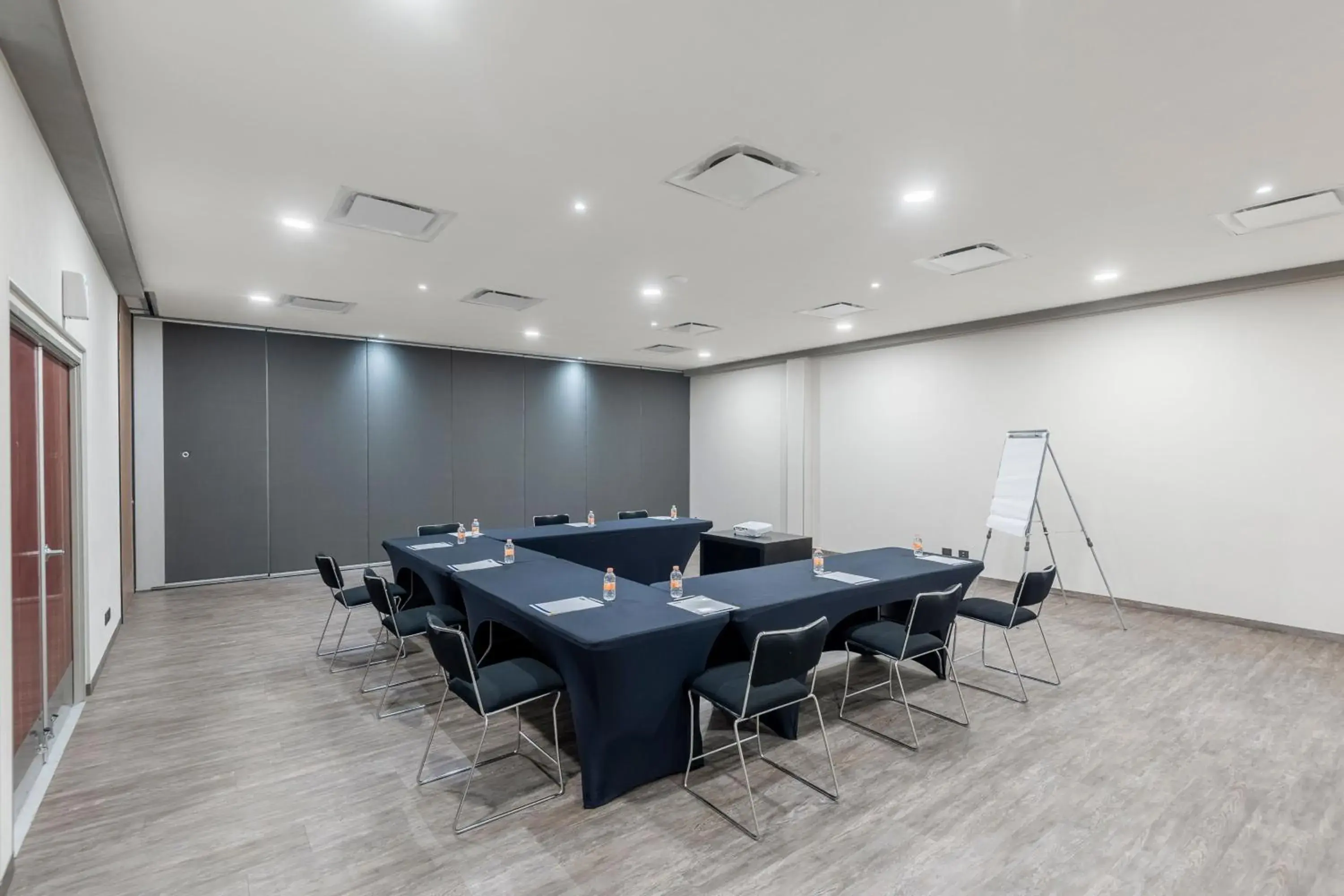 Meeting/conference room in City Express by Marriott Irapuato Norte