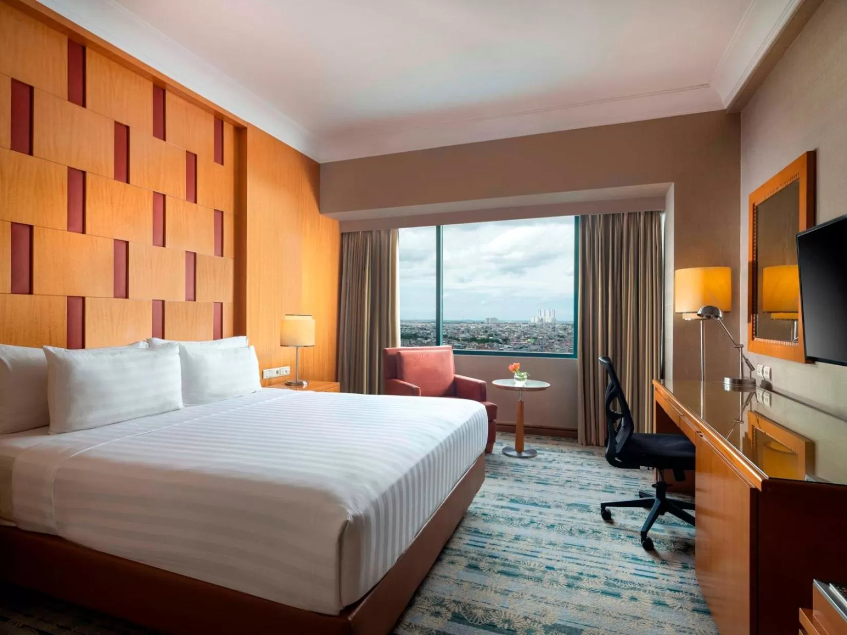 Bedroom, Bed in Hotel Ciputra Jakarta managed by Swiss-Belhotel International
