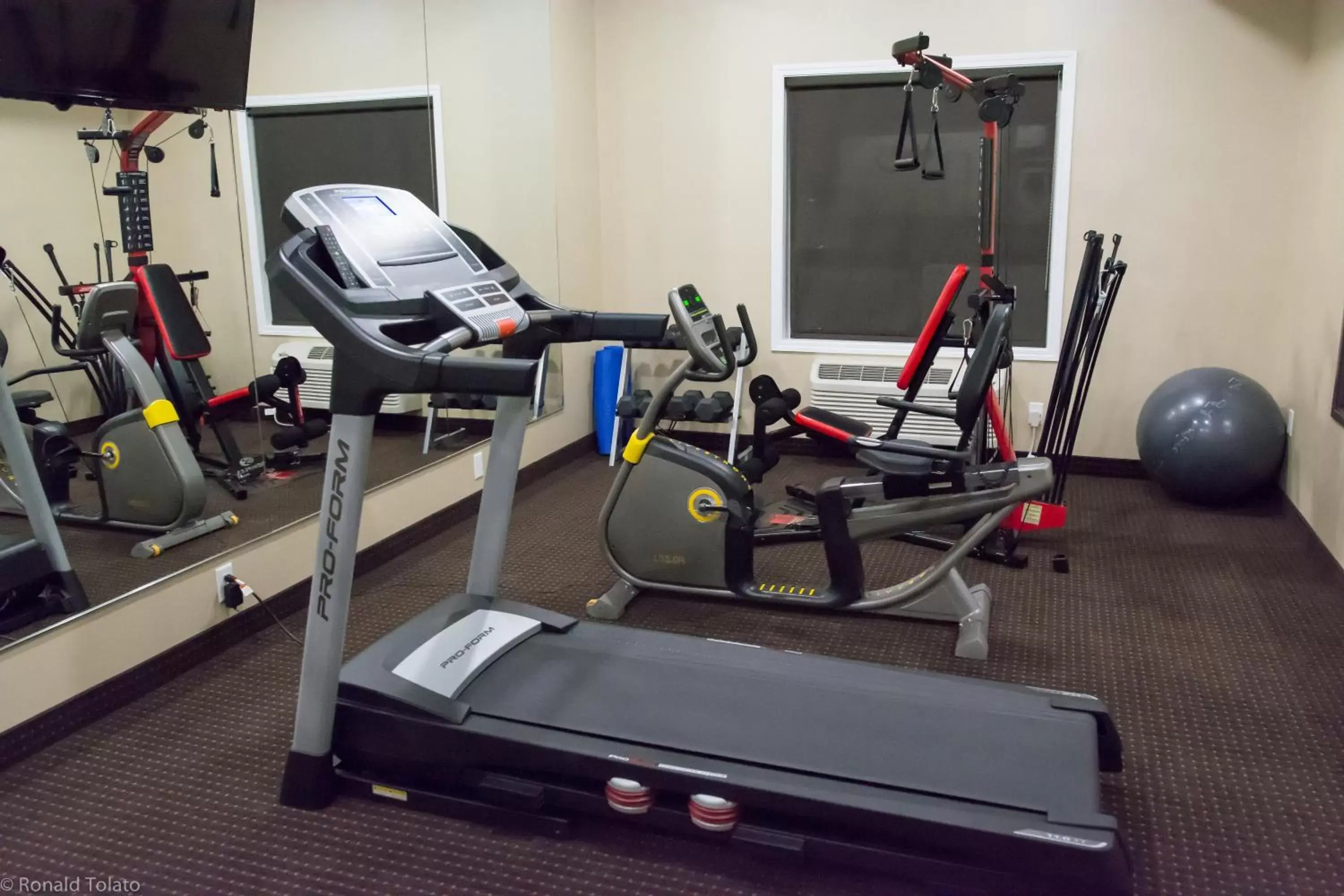 Fitness centre/facilities, Fitness Center/Facilities in Comfort Inn & Suites Bonnyville