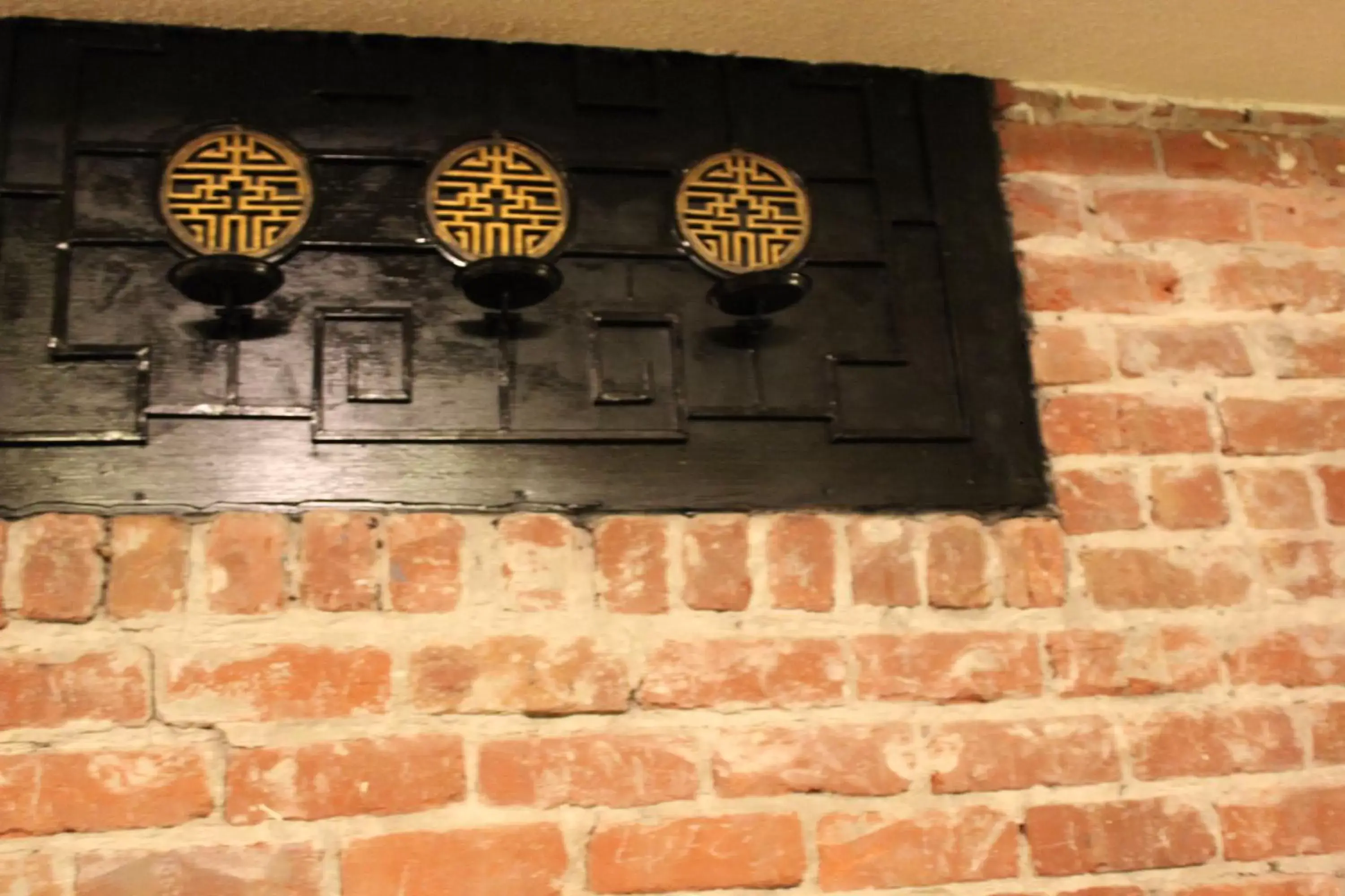 Decorative detail in Inn on Folsom