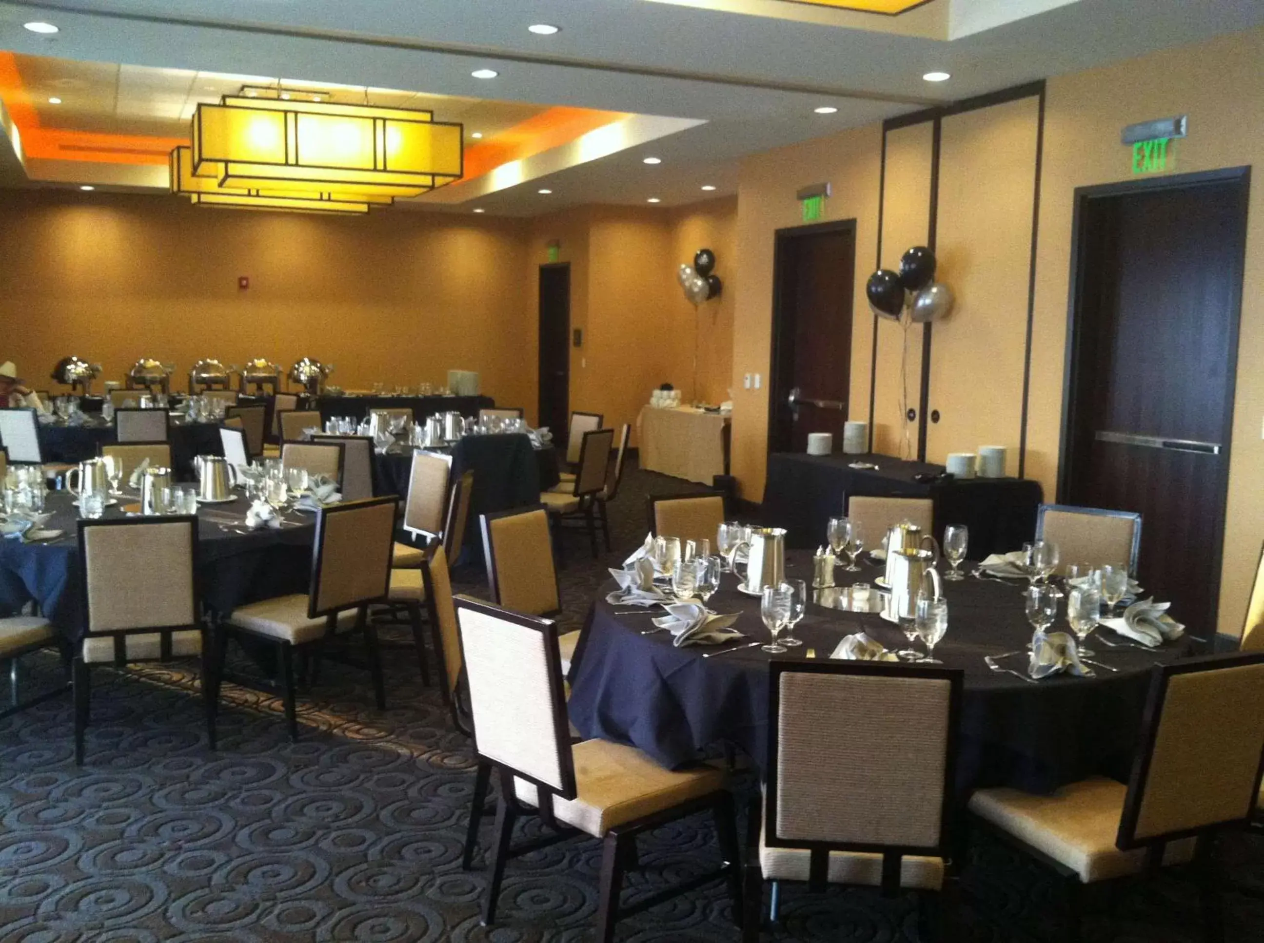 Meeting/conference room, Restaurant/Places to Eat in Embassy Suites by Hilton Salt Lake West Valley City