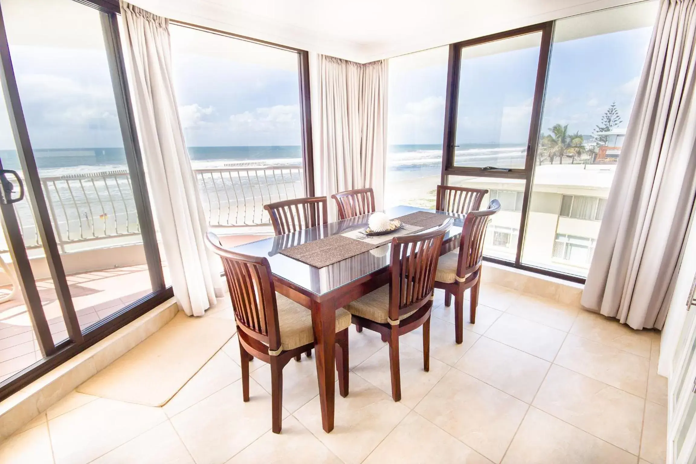 Balcony/Terrace, Dining Area in Albatross North Apartments