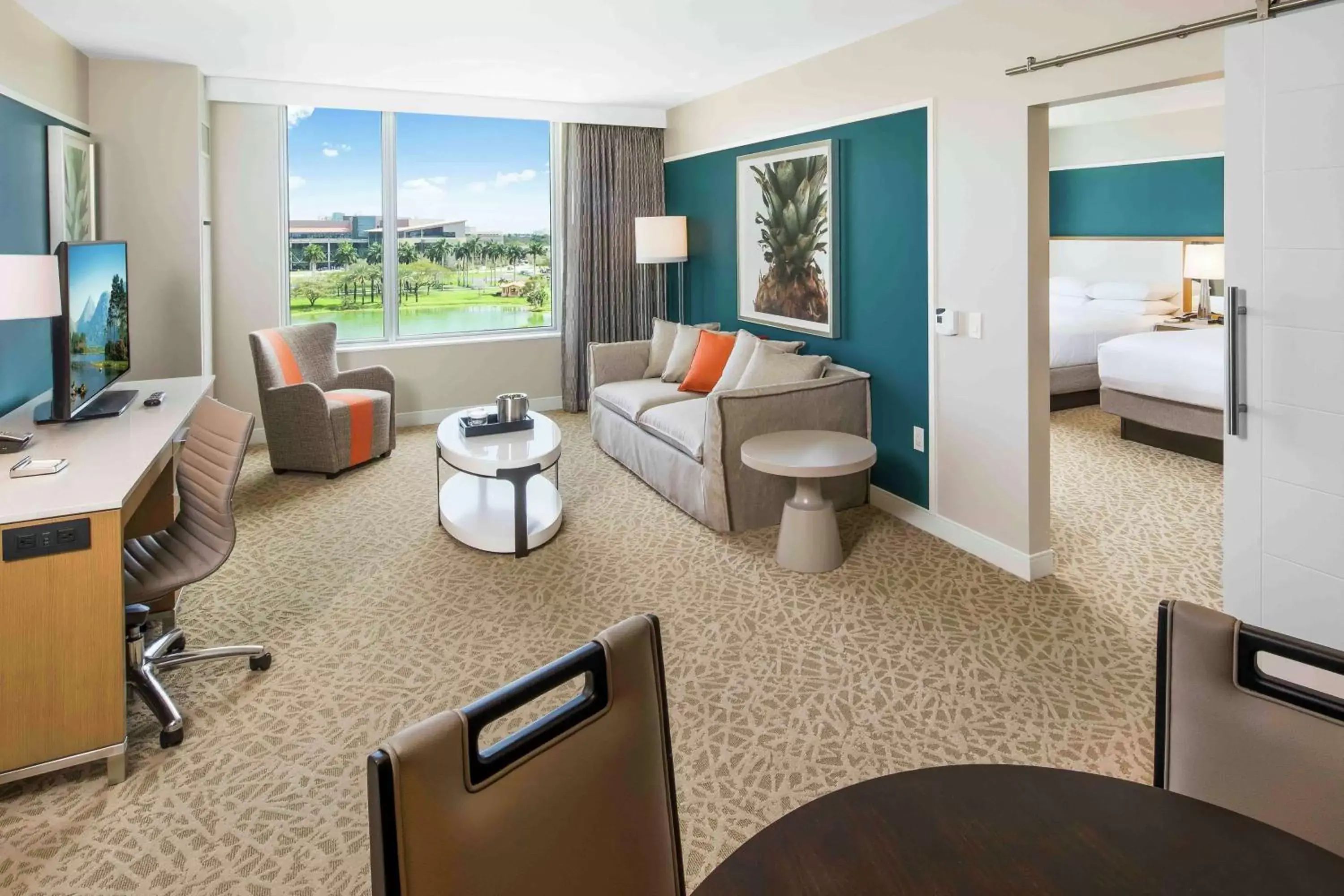 Living room, Seating Area in Hilton Miami Dadeland