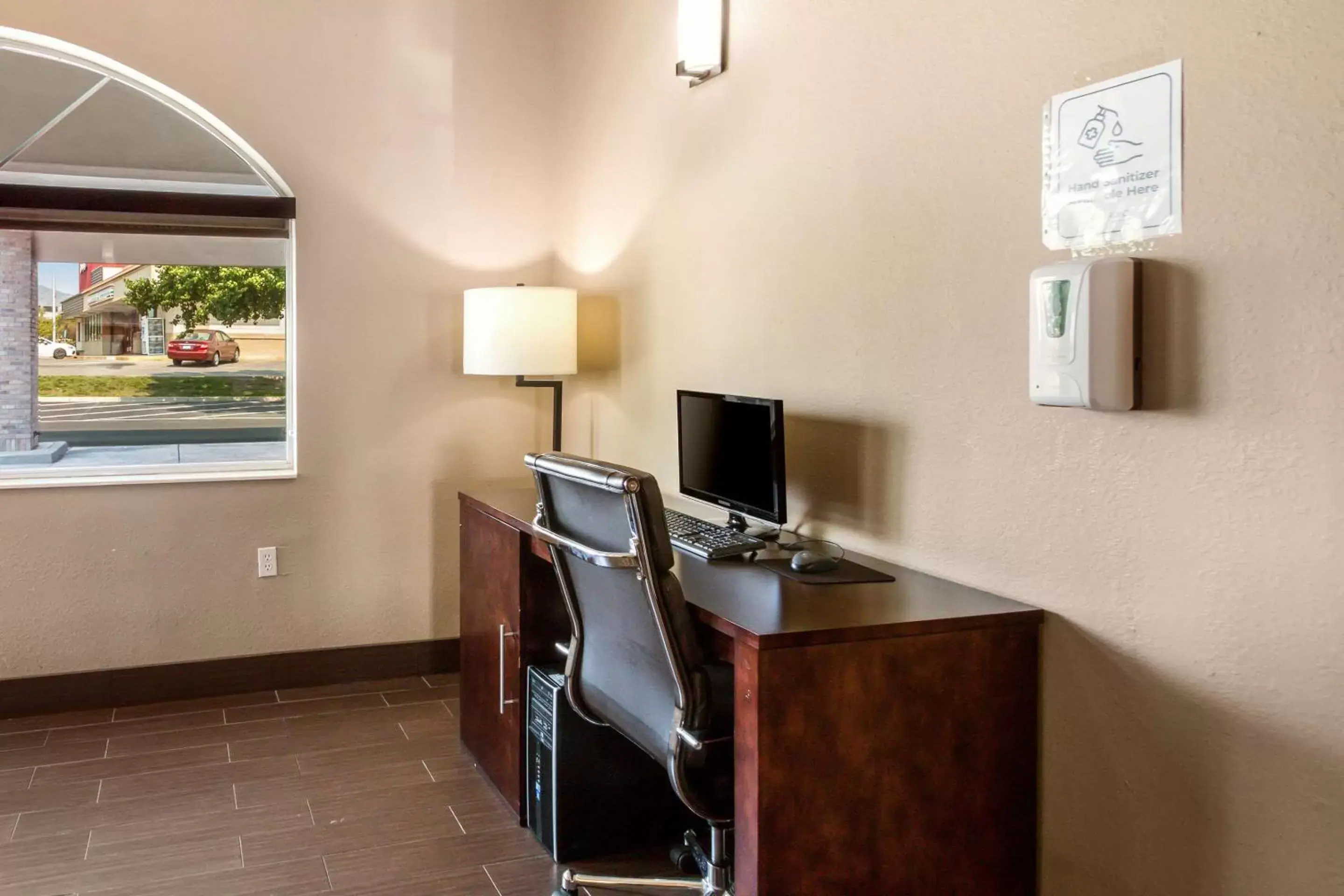 On site, TV/Entertainment Center in Comfort Inn Lehi - Thanksgiving Point Area