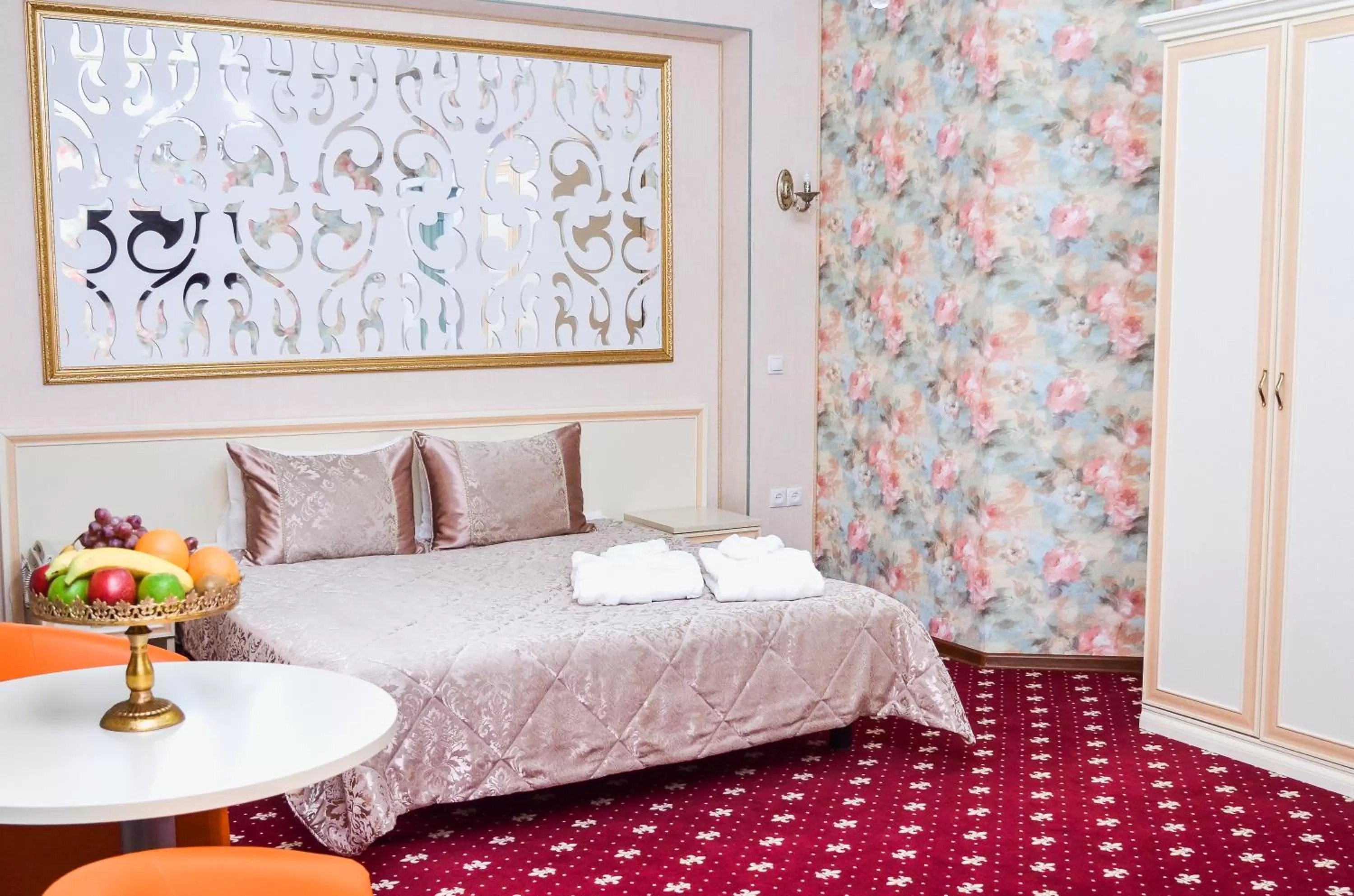 Bed in Amsterdam Hotel Aktobe
