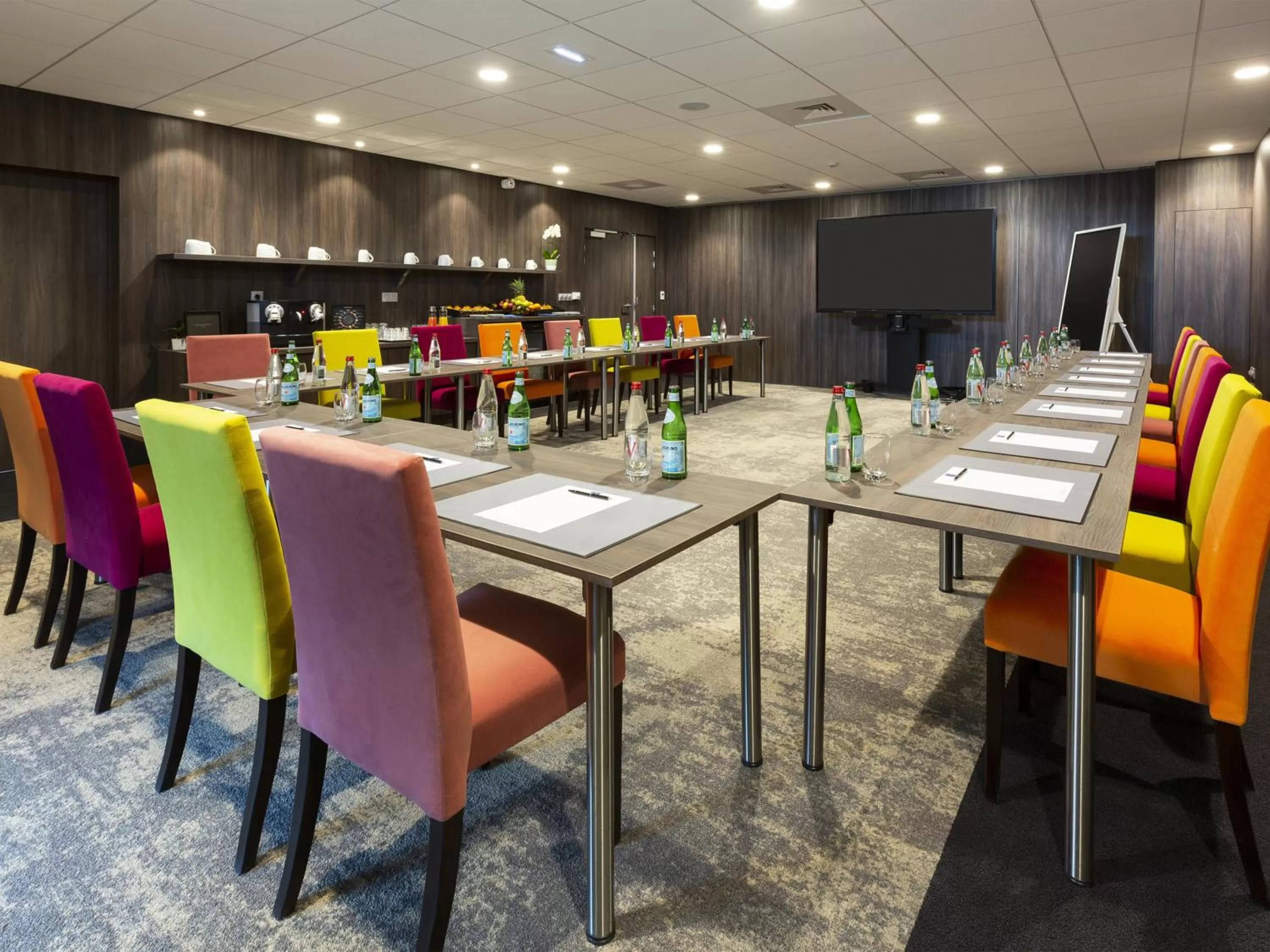 Meeting/conference room in Hôtel Roi Soleil Prestige Plaisir - St Quentin