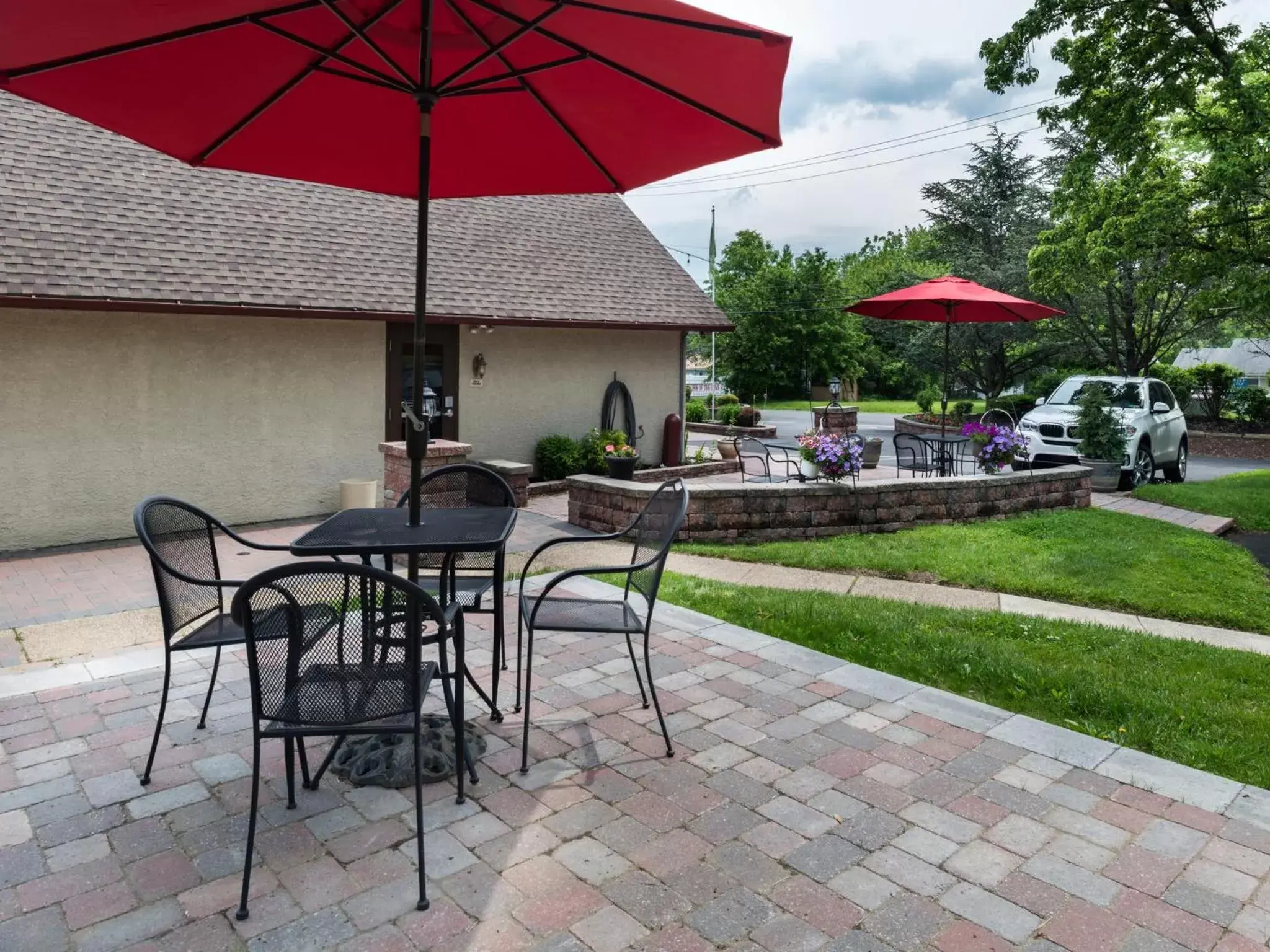 Patio, Patio/Outdoor Area in Inn of The Dove Romantic Luxury & Business Suites