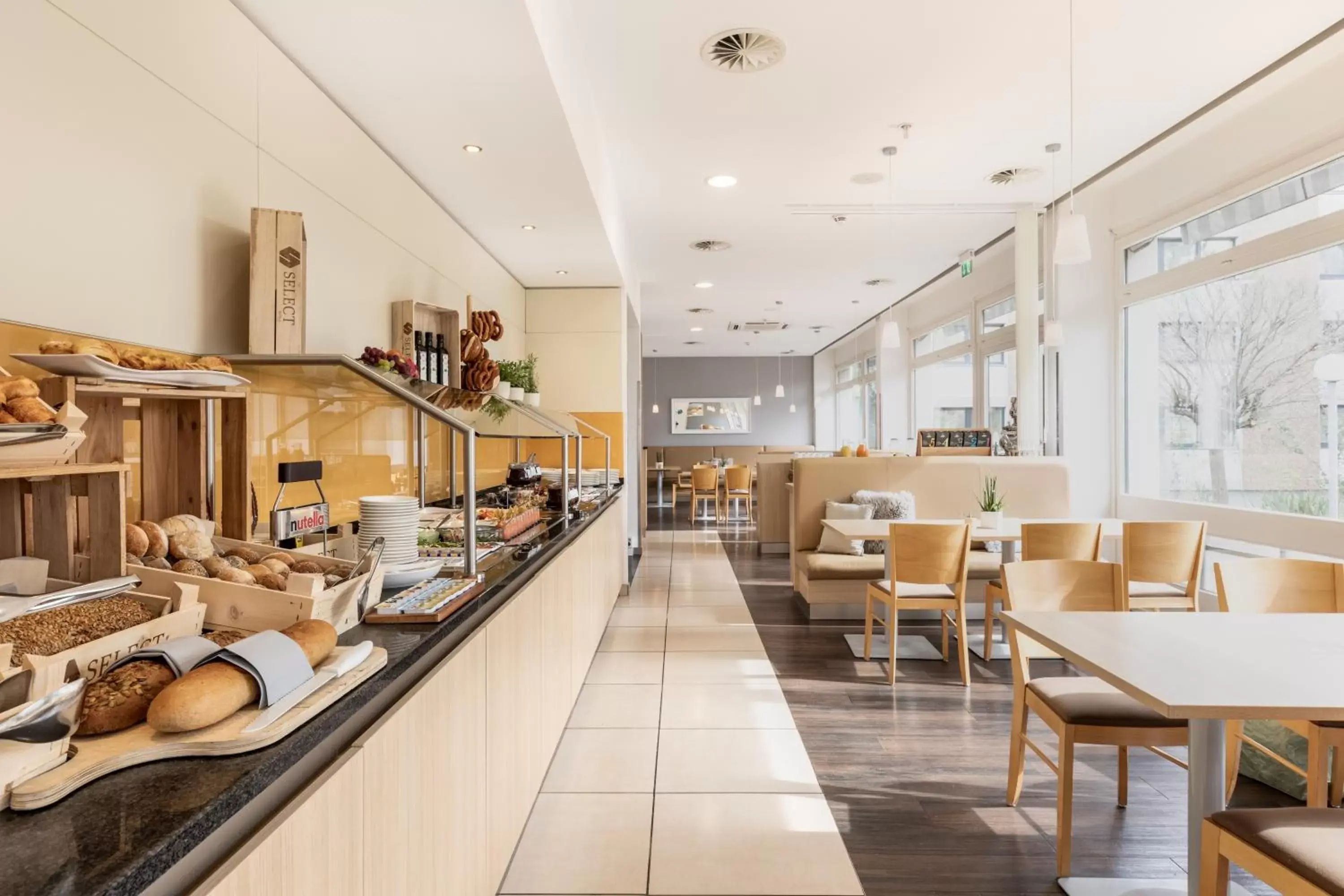 Buffet breakfast, Restaurant/Places to Eat in Select Hotel Mainz