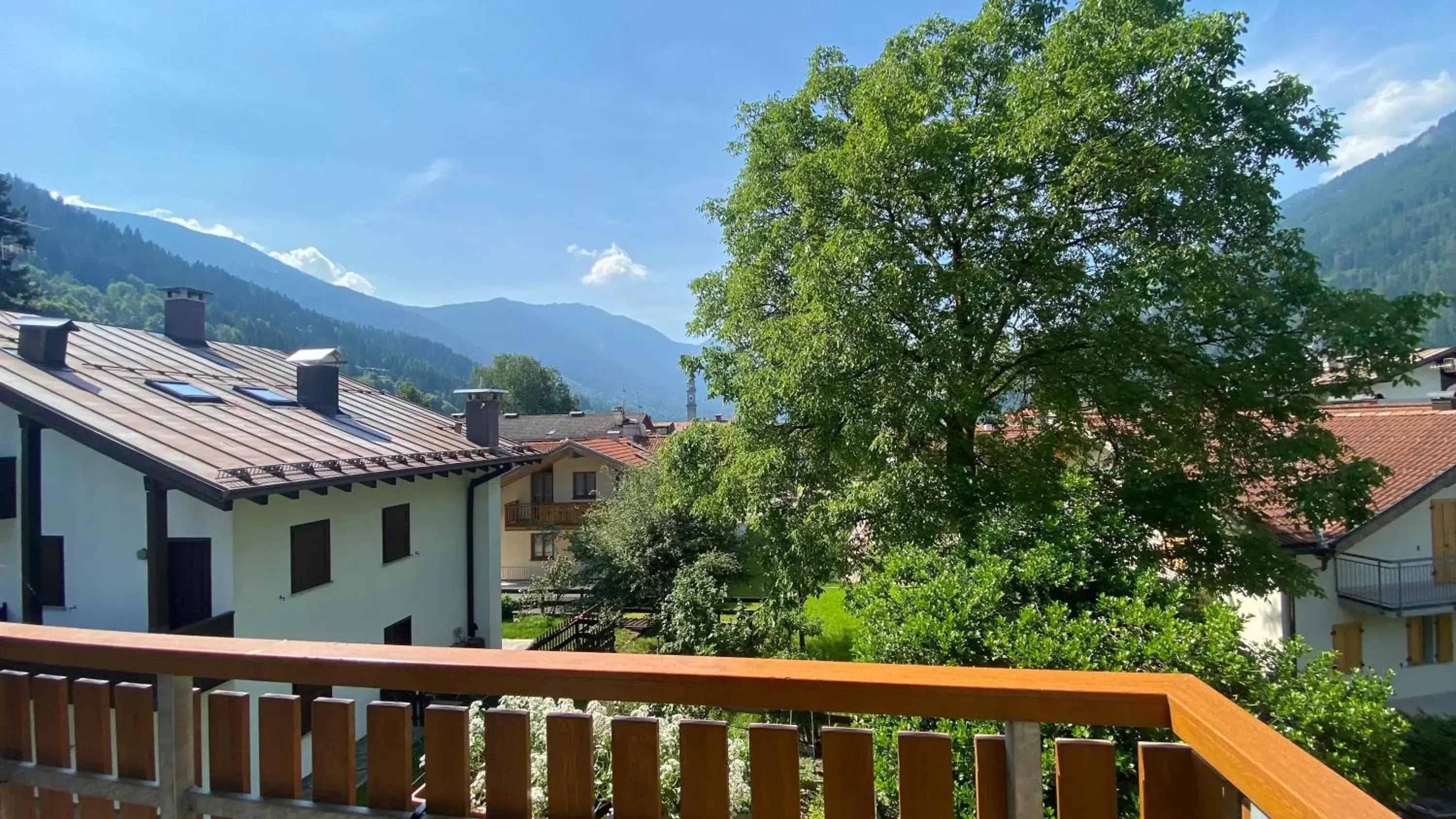 Balcony/Terrace in Casteluce Hotel Funivie