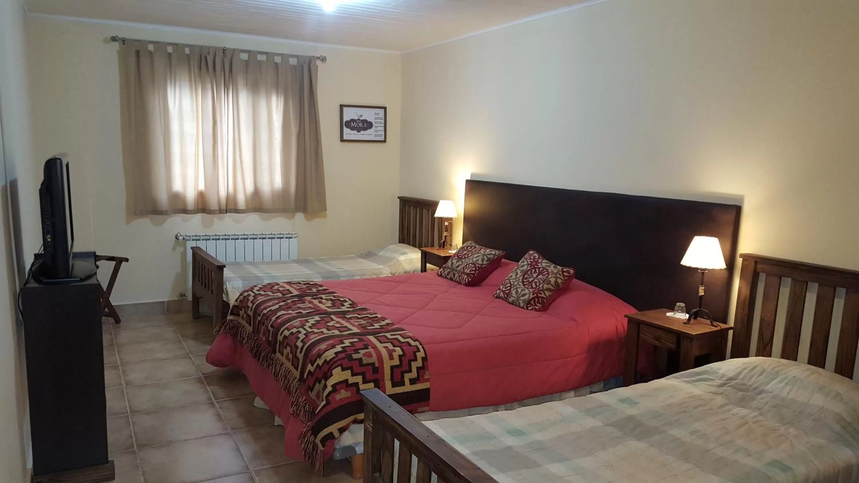 Quadruple Room in Hotel Mora