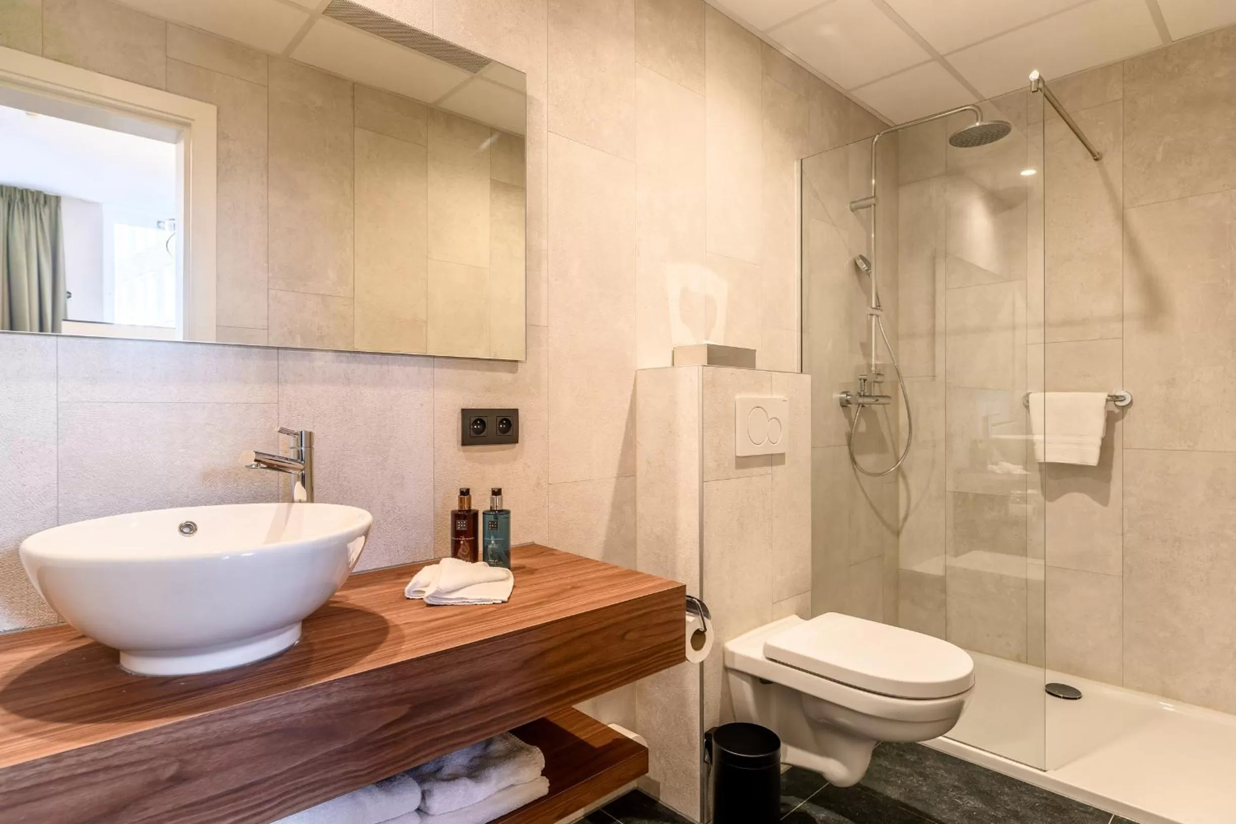 Shower in Leopold Hotel Oudenaarde