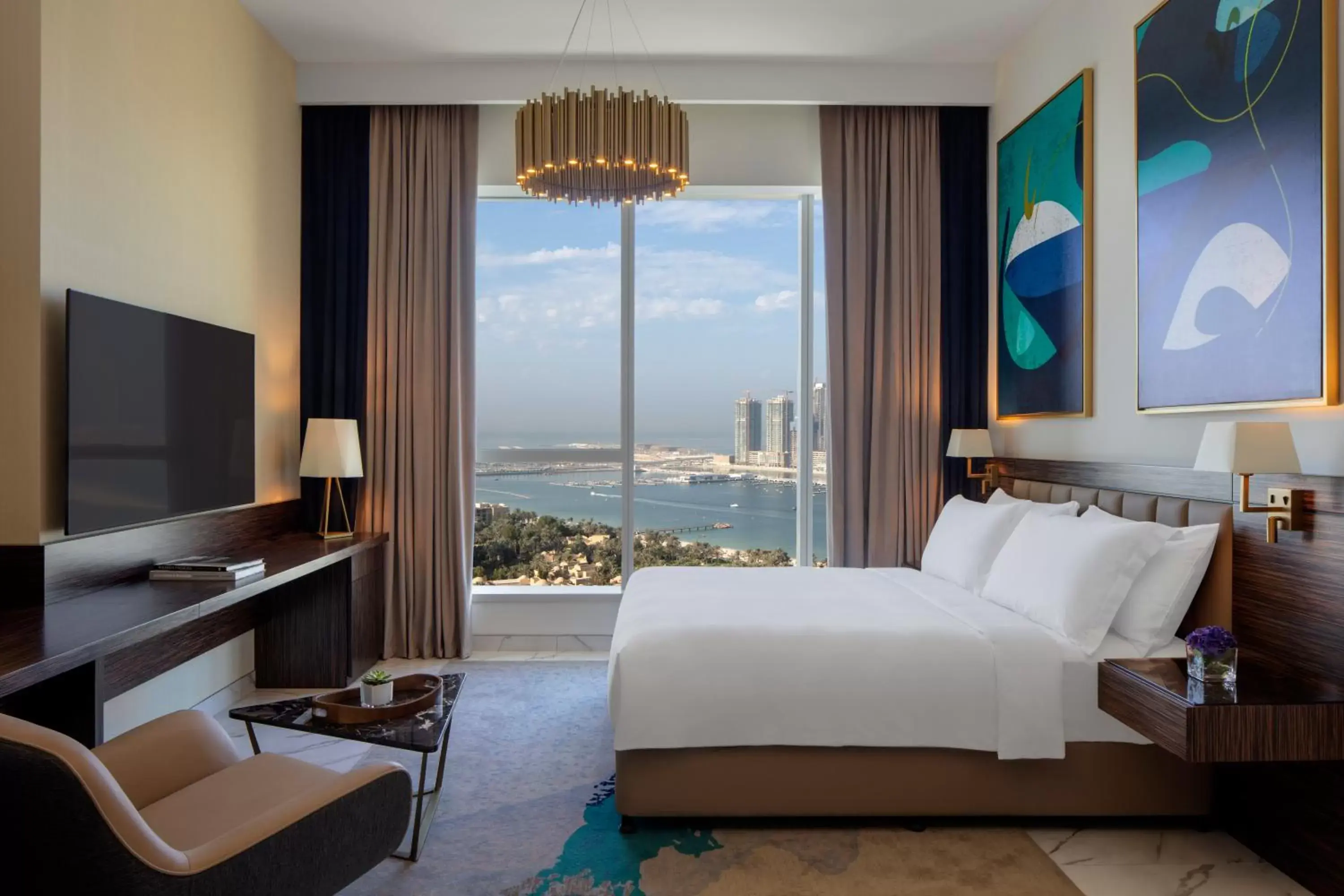 Bed in Avani Plus Palm View Dubai Hotel & Suites