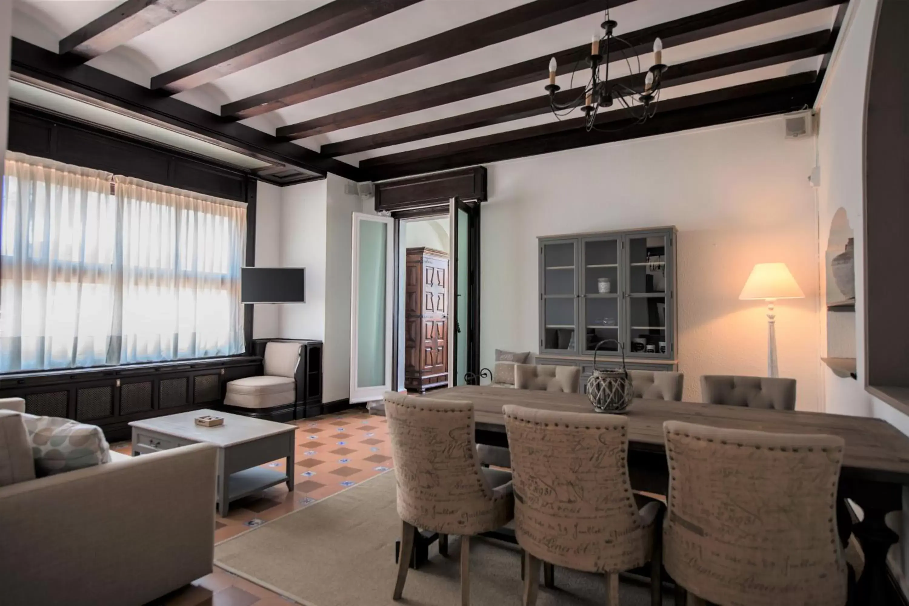 Dining Area in Hotel Capri