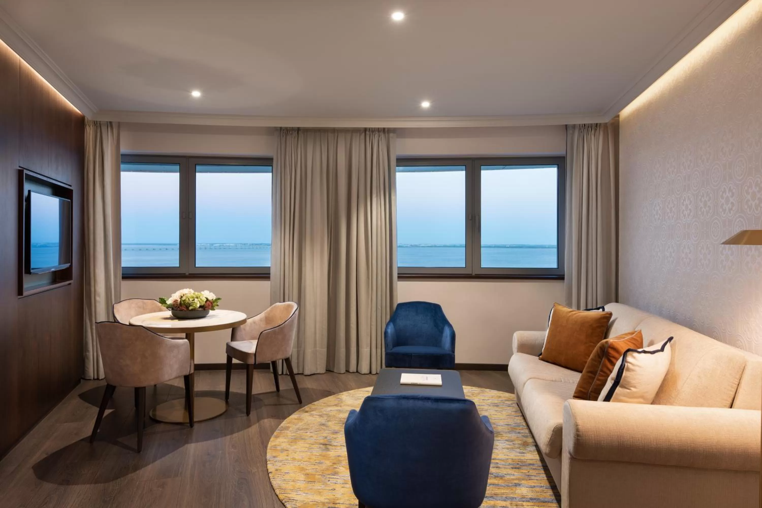 Living room in Eurostars Universal Lisboa