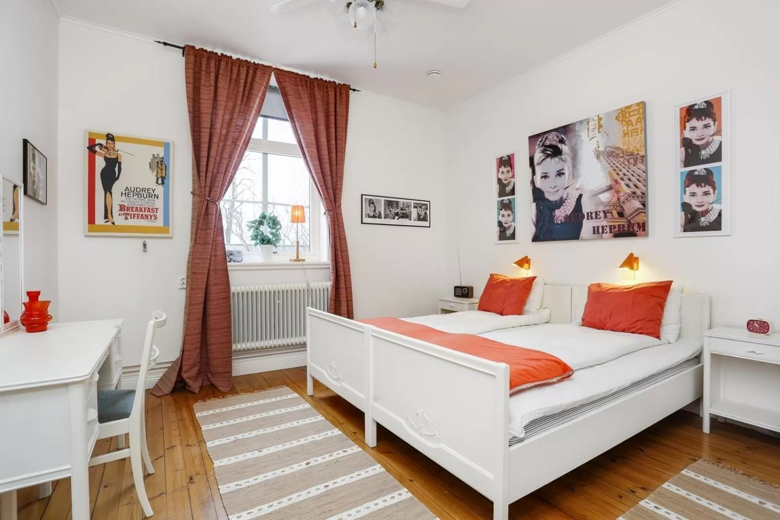 Bed in HagbackensGård Bed&Breakfast