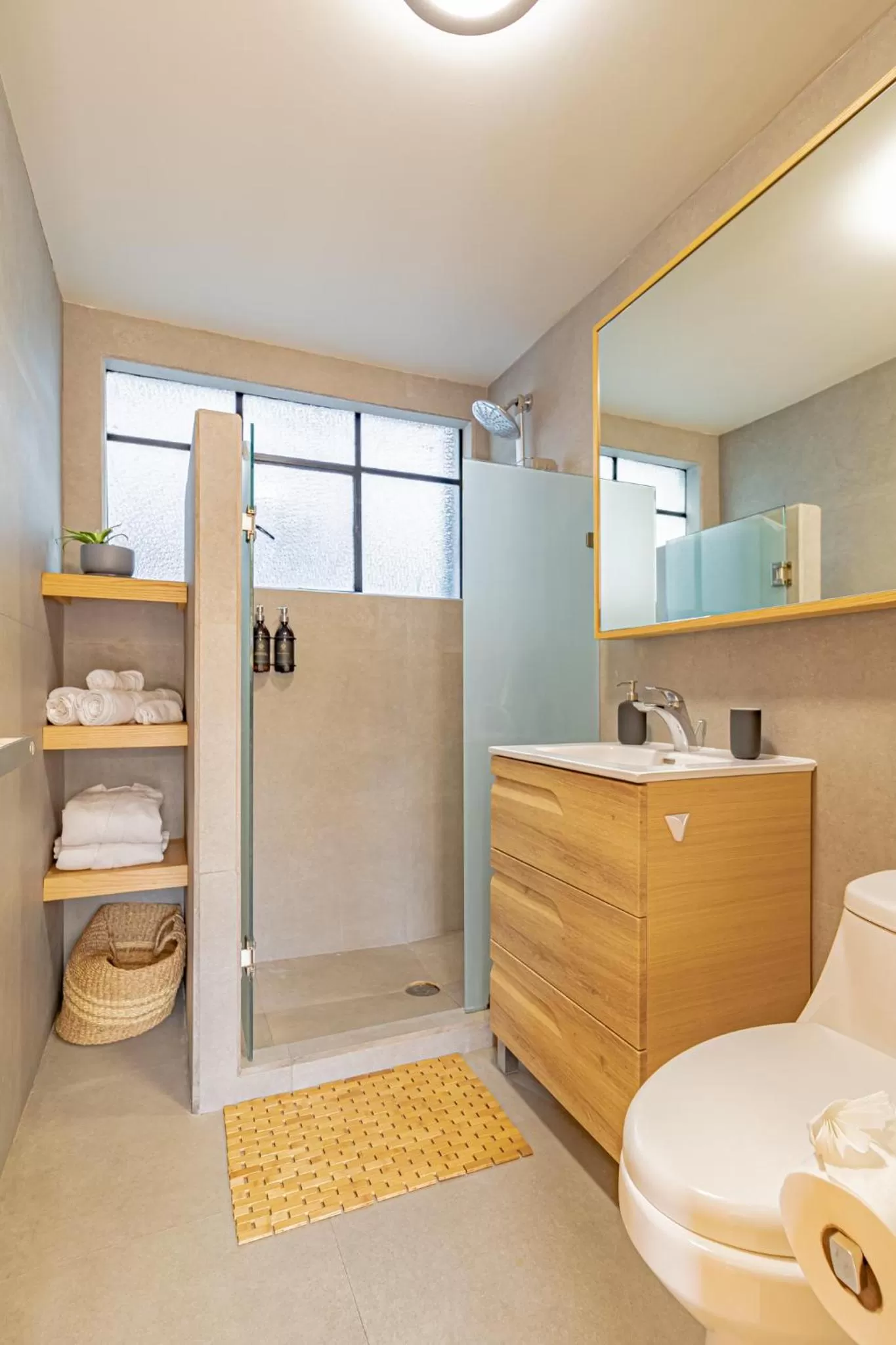 Toilet in Mi Zona Lodging WTC